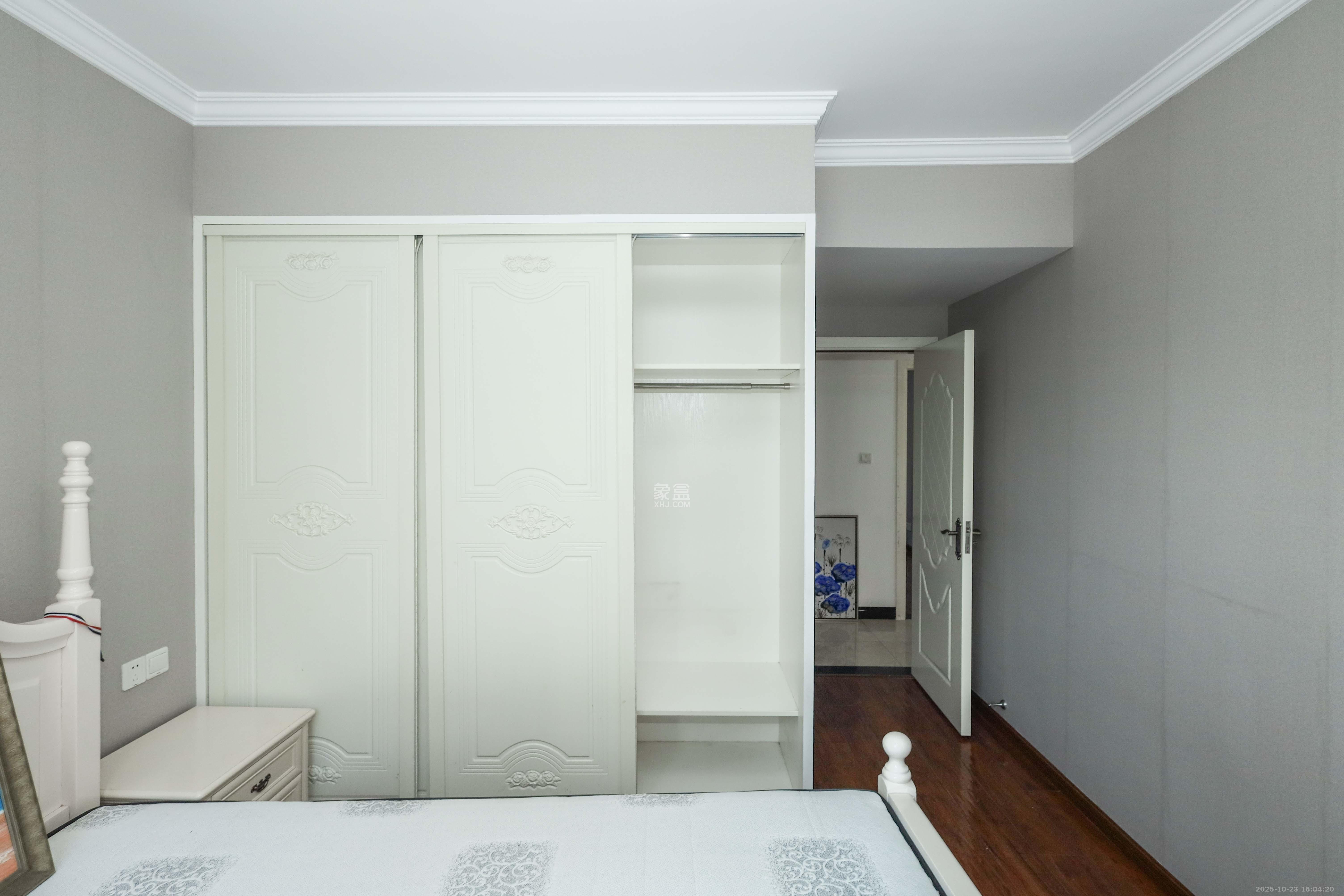 梅溪鑫苑名家  3室2厅2卫    109.0万 梅溪鑫苑名家  3室2厅2卫    109.0万卧室