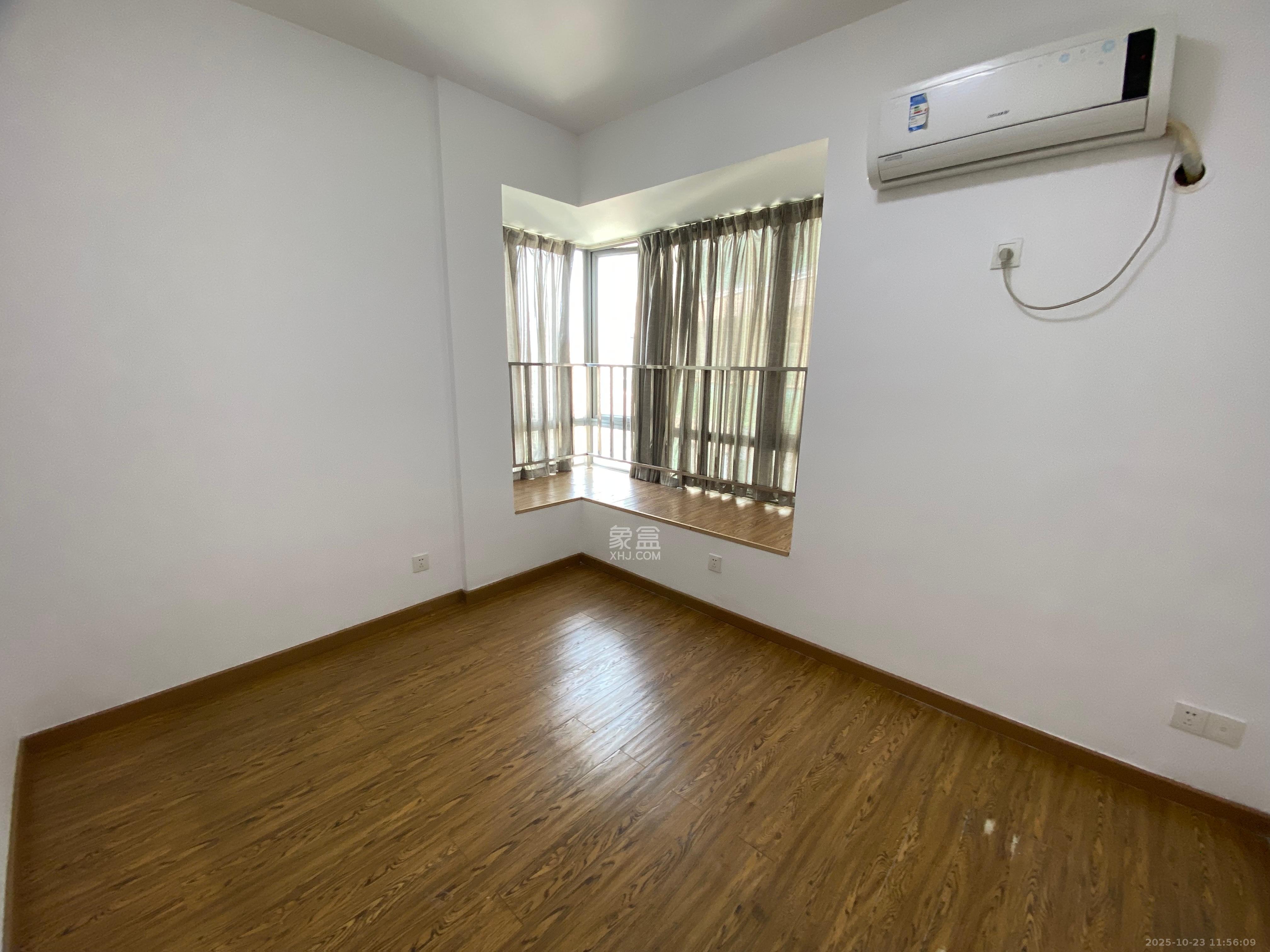 新城新世界一二三期 3室2厅1卫 2500.0元/月 新城新世界一二三期 3室2厅1卫 2500.0元/月室内图