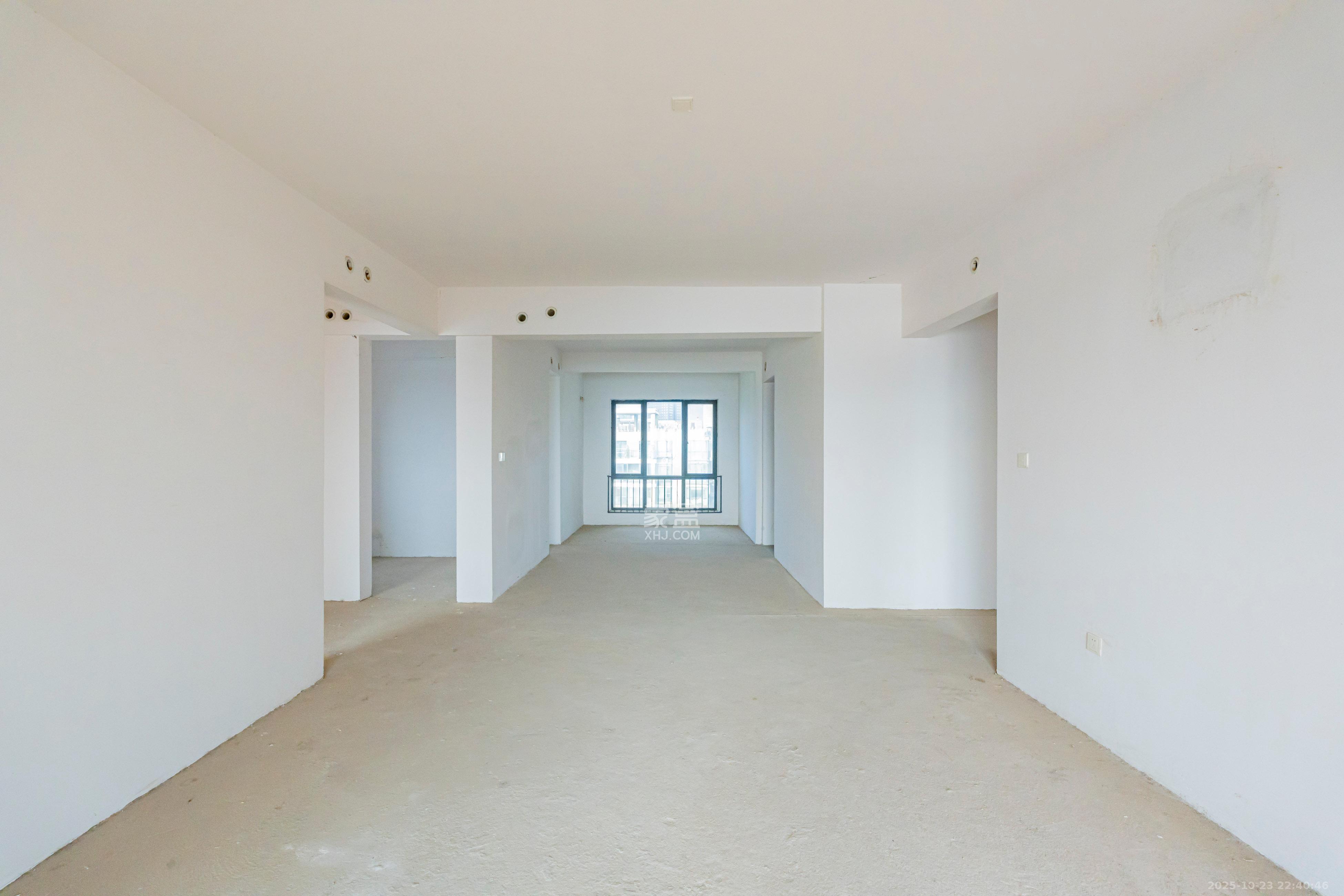 复地崑玉国际一期  1室2厅2卫    288.0万 复地崑玉国际一期  1室2厅2卫    288.0万客厅