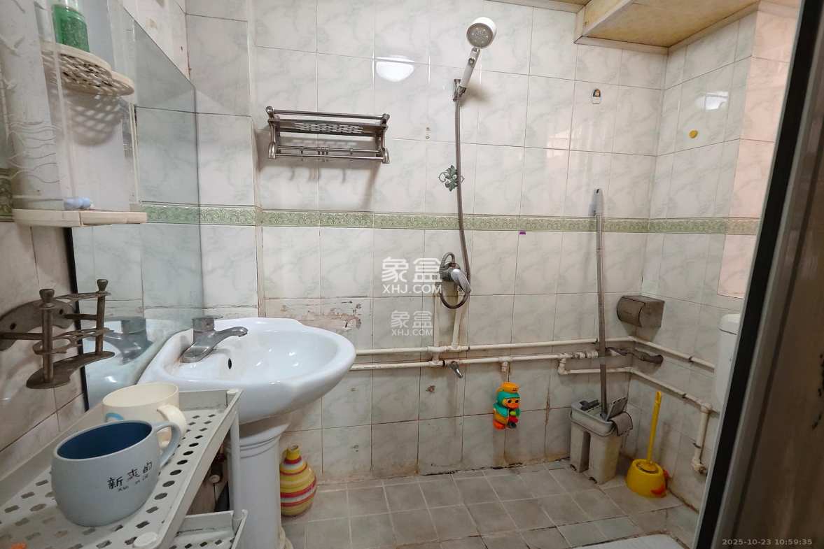 砂子塘社区  2室1厅1卫    1600.0元/月 砂子塘社区  2室1厅1卫    1600.0元/月室内图