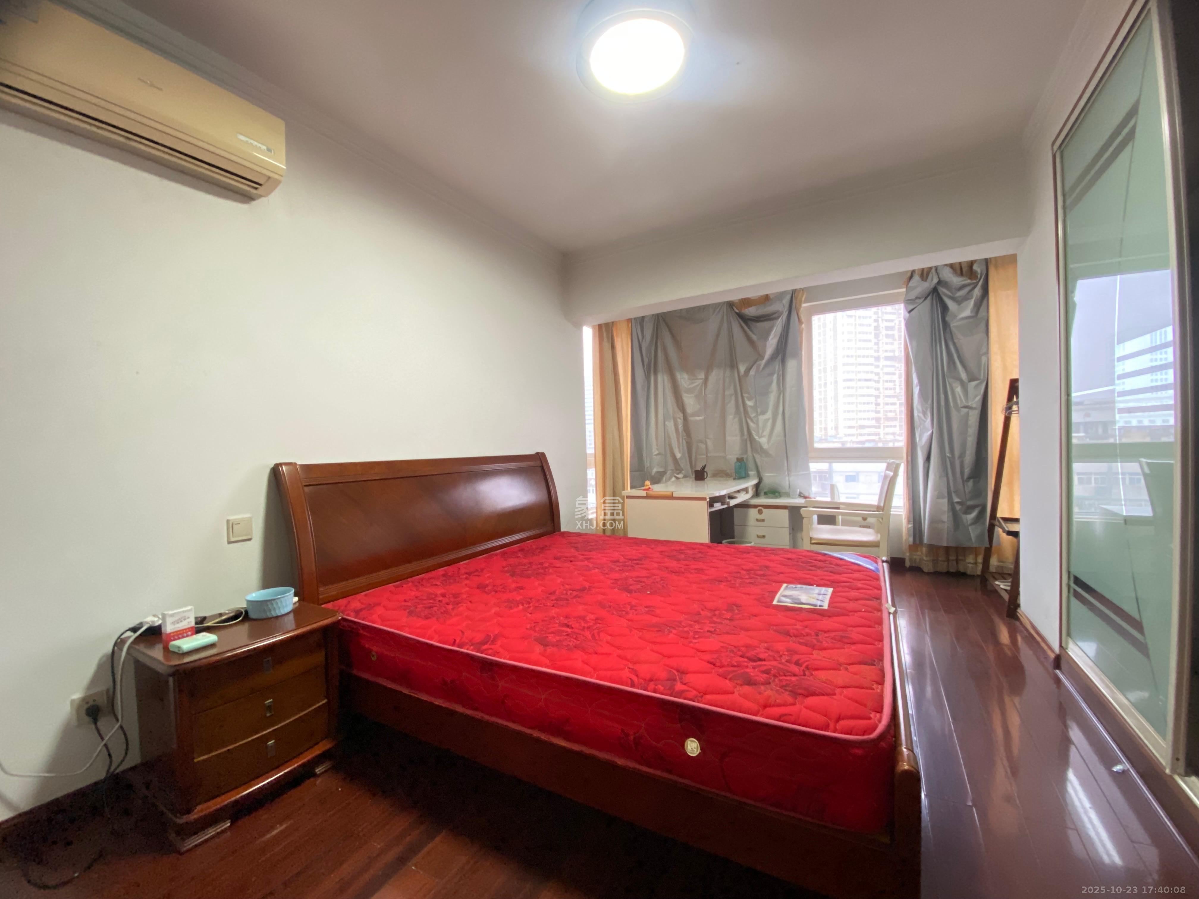 楚天家园  3室2厅2卫    1700.0元/月 楚天家园  3室2厅2卫    1700.0元/月室内图