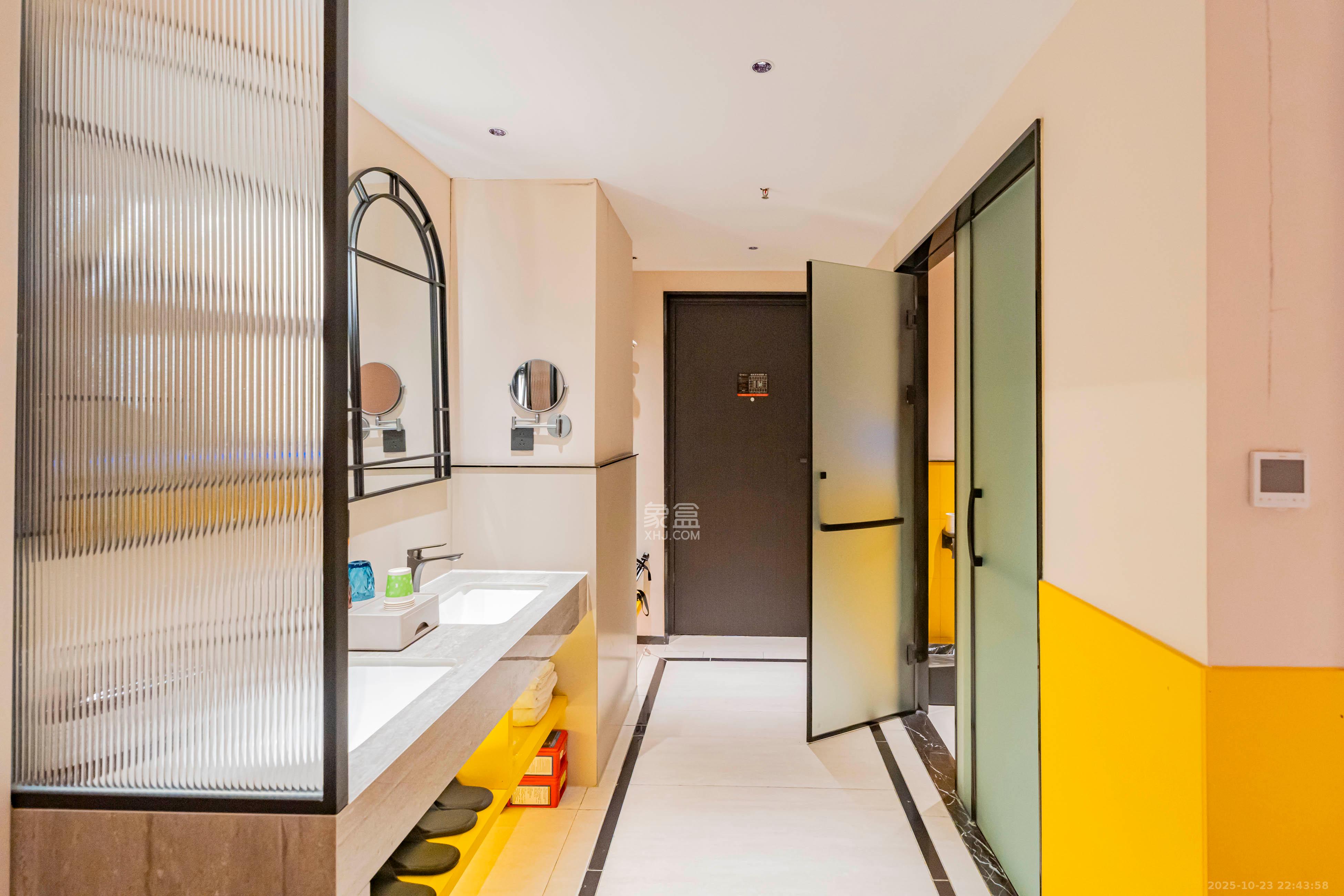 华润置地中心  1室1厅1卫    49.0万 华润置地中心  1室1厅1卫    49.0万其他