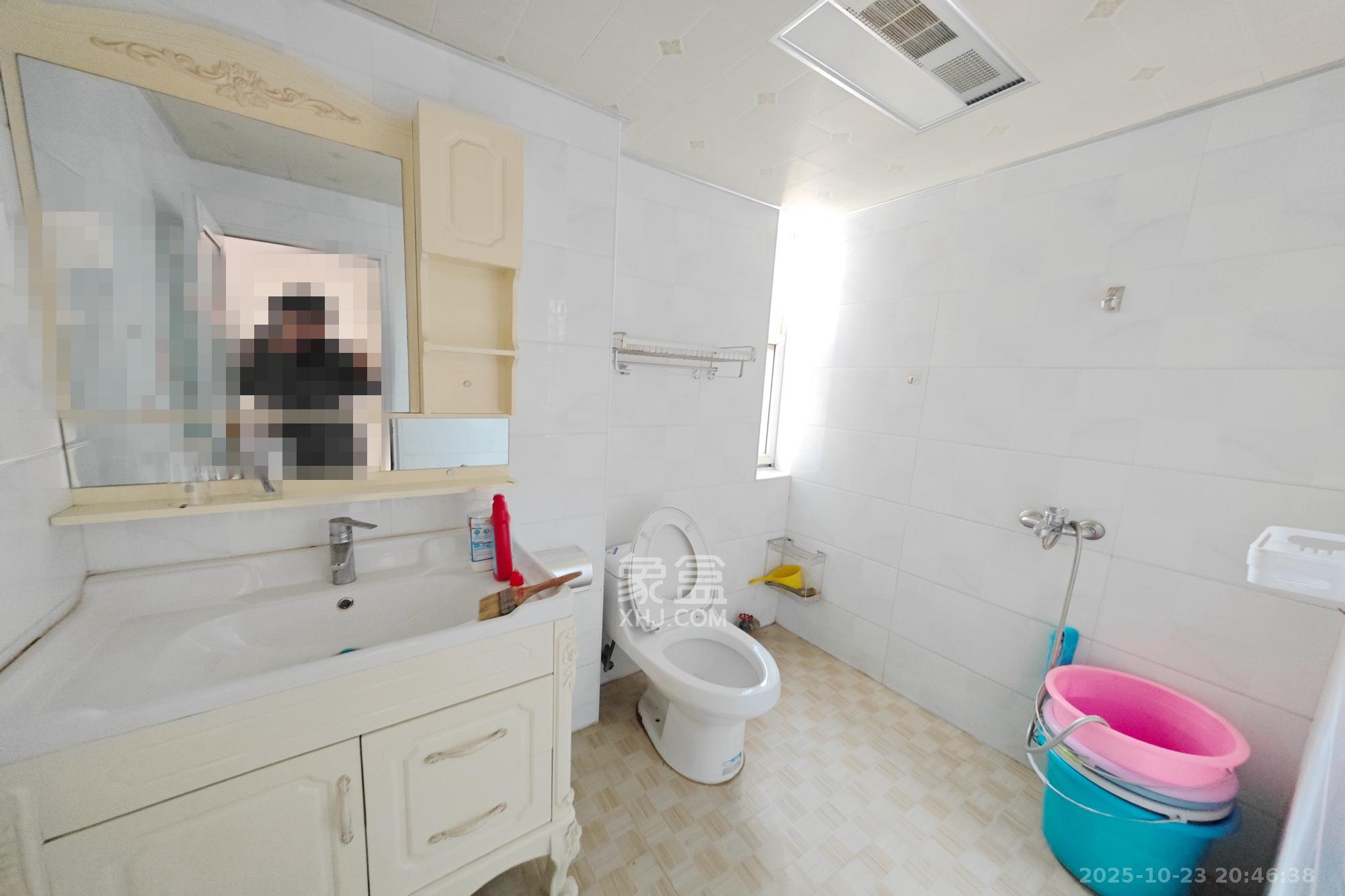 怡景民居 3室2厅2卫 65.0万 怡景民居 3室2厅2卫 65.0万其他