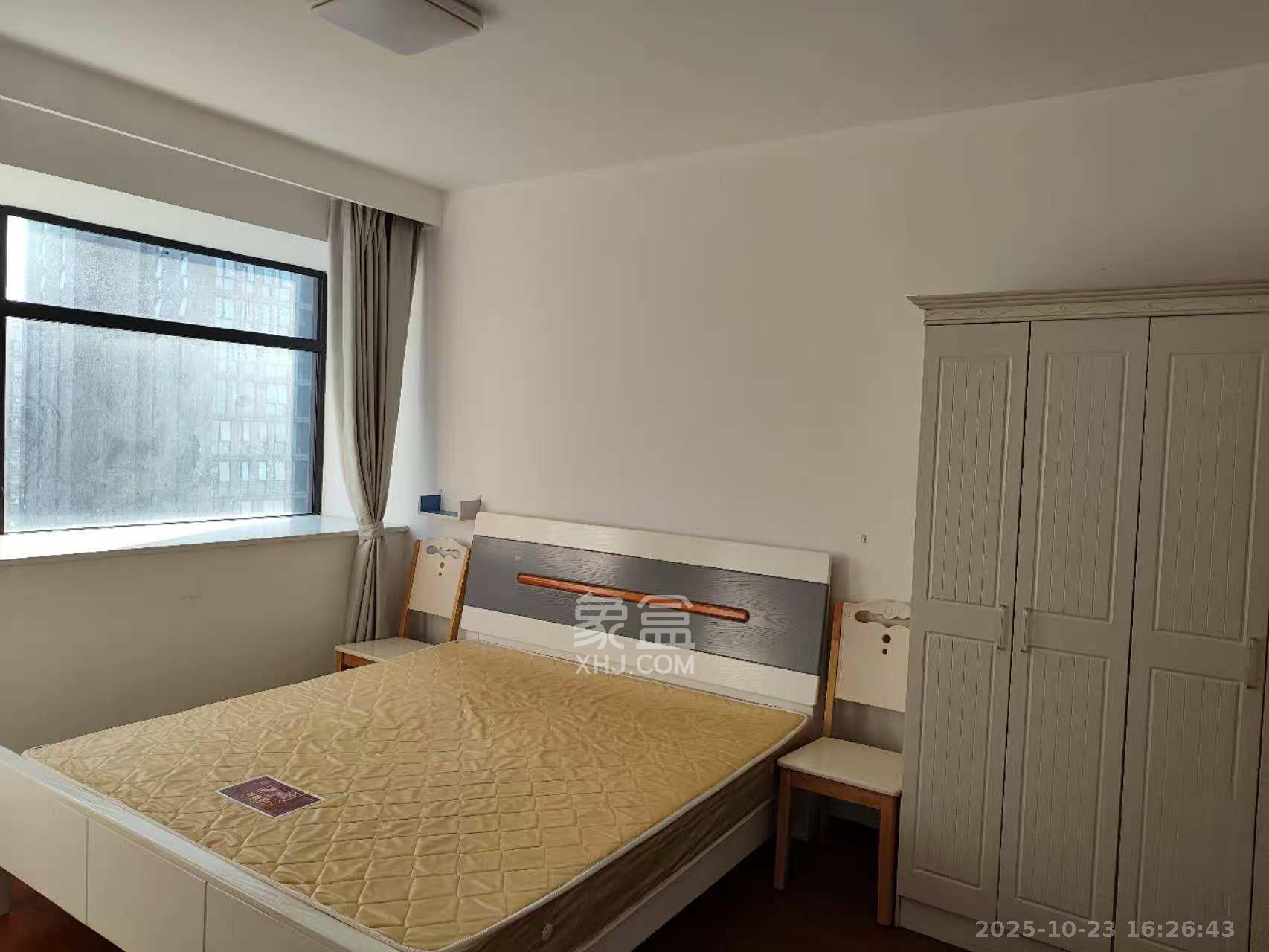 未来漫城 3室2厅2卫 2300.0元/月 未来漫城 3室2厅2卫 2300.0元/月室内图