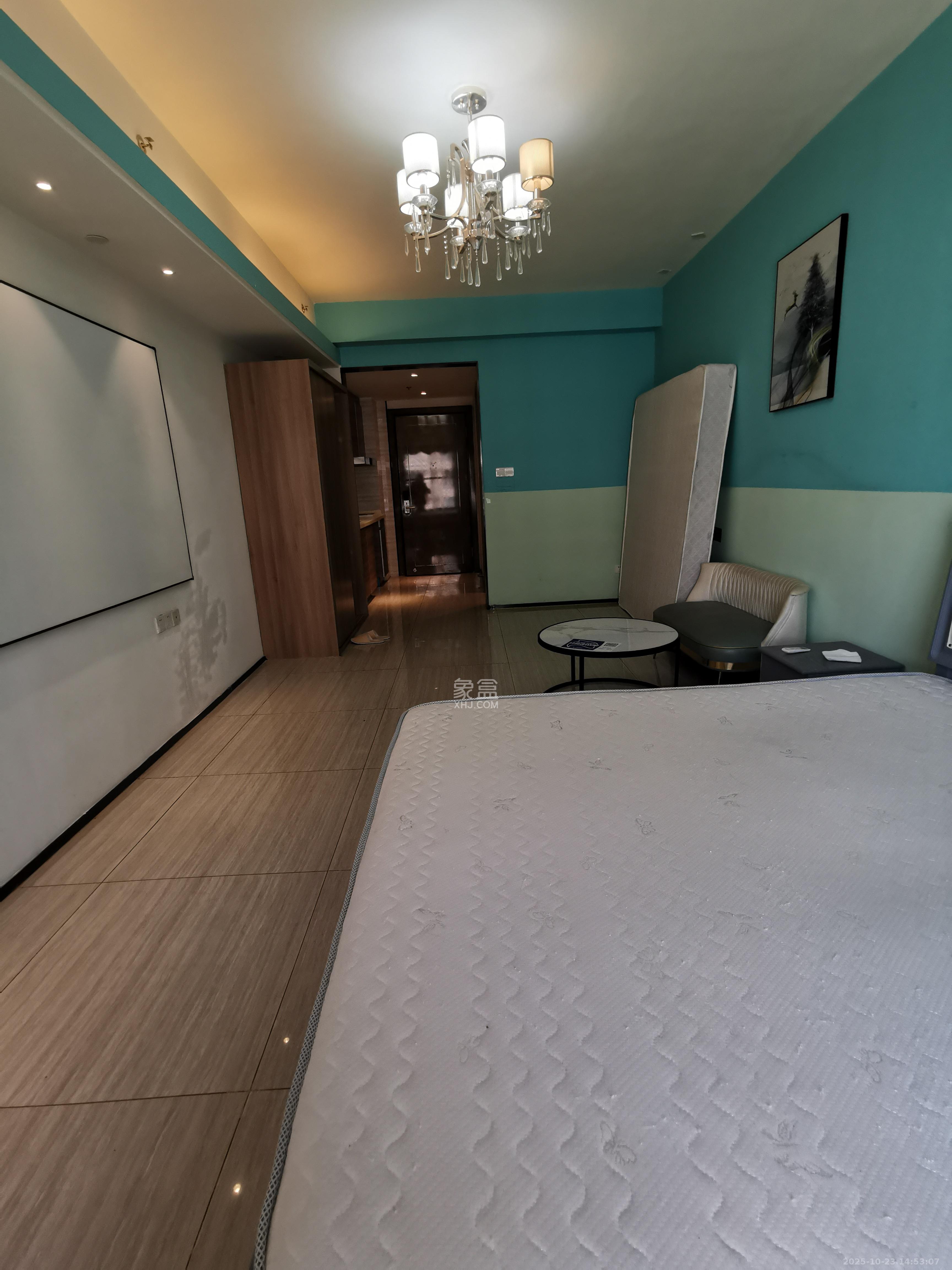 恒大国际广场  1室1厅1卫    1600.0元/月 恒大国际广场  1室1厅1卫    1600.0元/月室内图