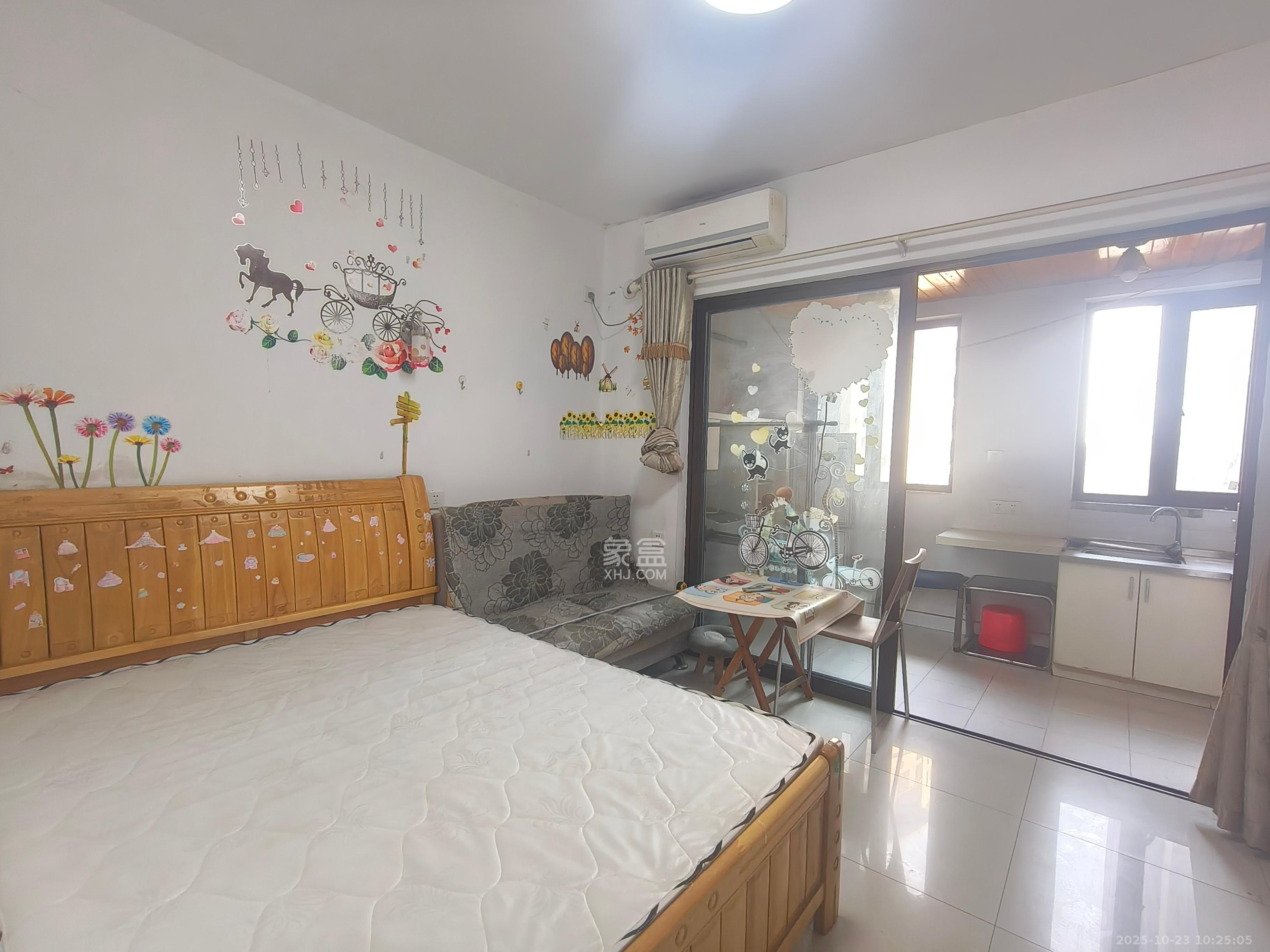 铂宫  1室1厅1卫    1700.0元/月 铂宫  1室1厅1卫    1700.0元/月室内图