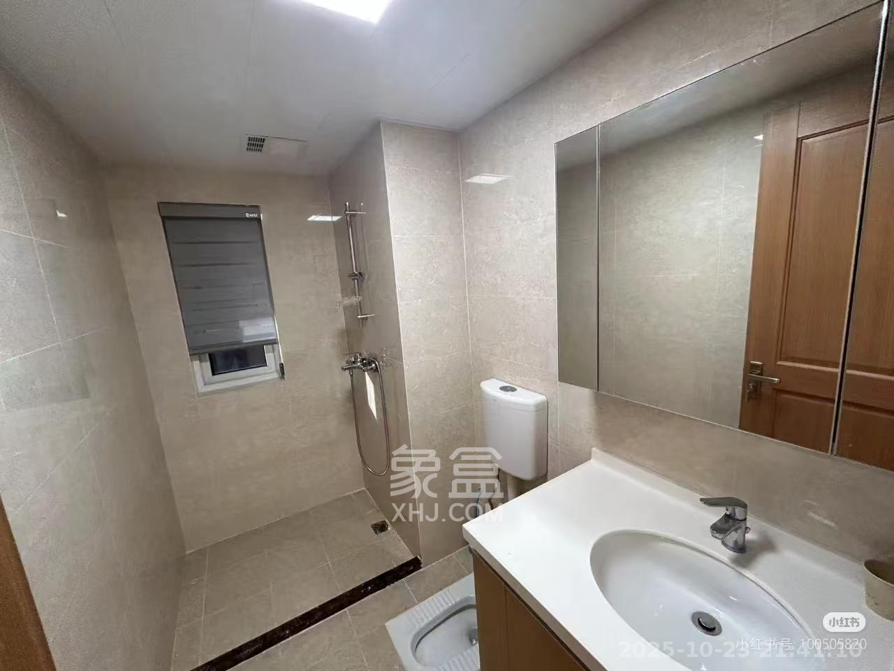 金科集美天辰  3室2厅1卫    2000.0元/月室内图