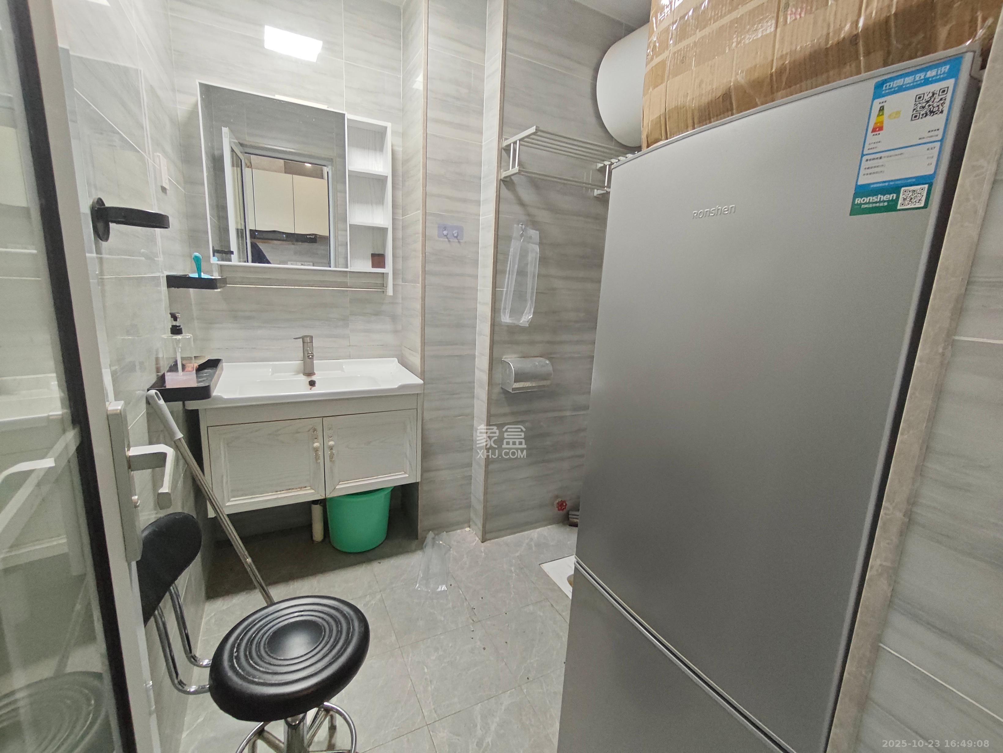 华润琨瑜府 1室1厅1卫 2500.0元/月 华润琨瑜府 1室1厅1卫 2500.0元/月室内图