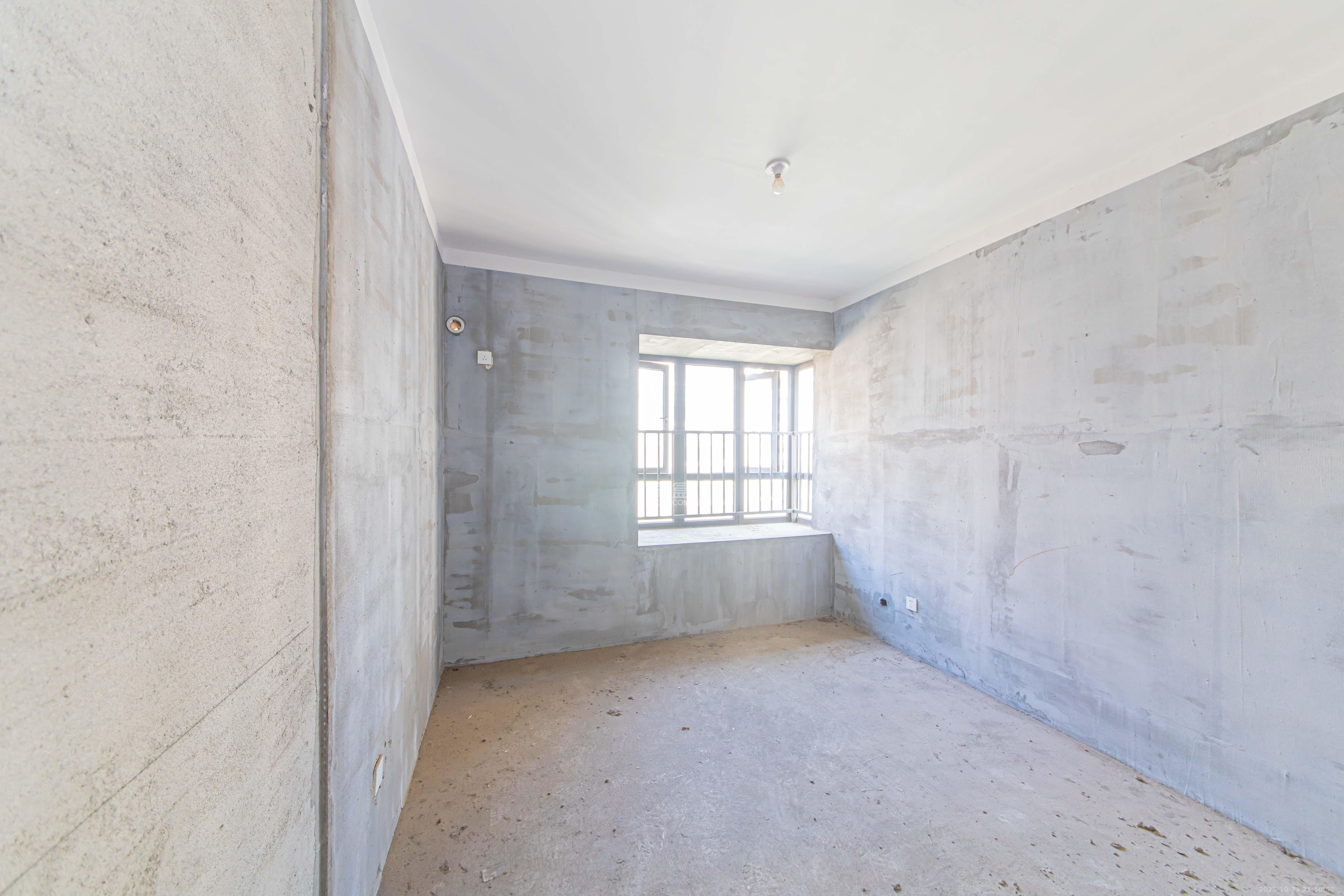 北辰中央公园C区  4室2厅2卫    133.0万卧室