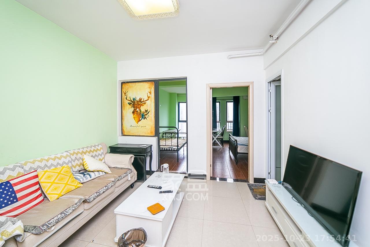 天鸿天府(天鸿中央大院) 2室1厅1卫 1900.0元/月 天鸿天府(天鸿中央大院) 2室1厅1卫 1900.0元/月室内图