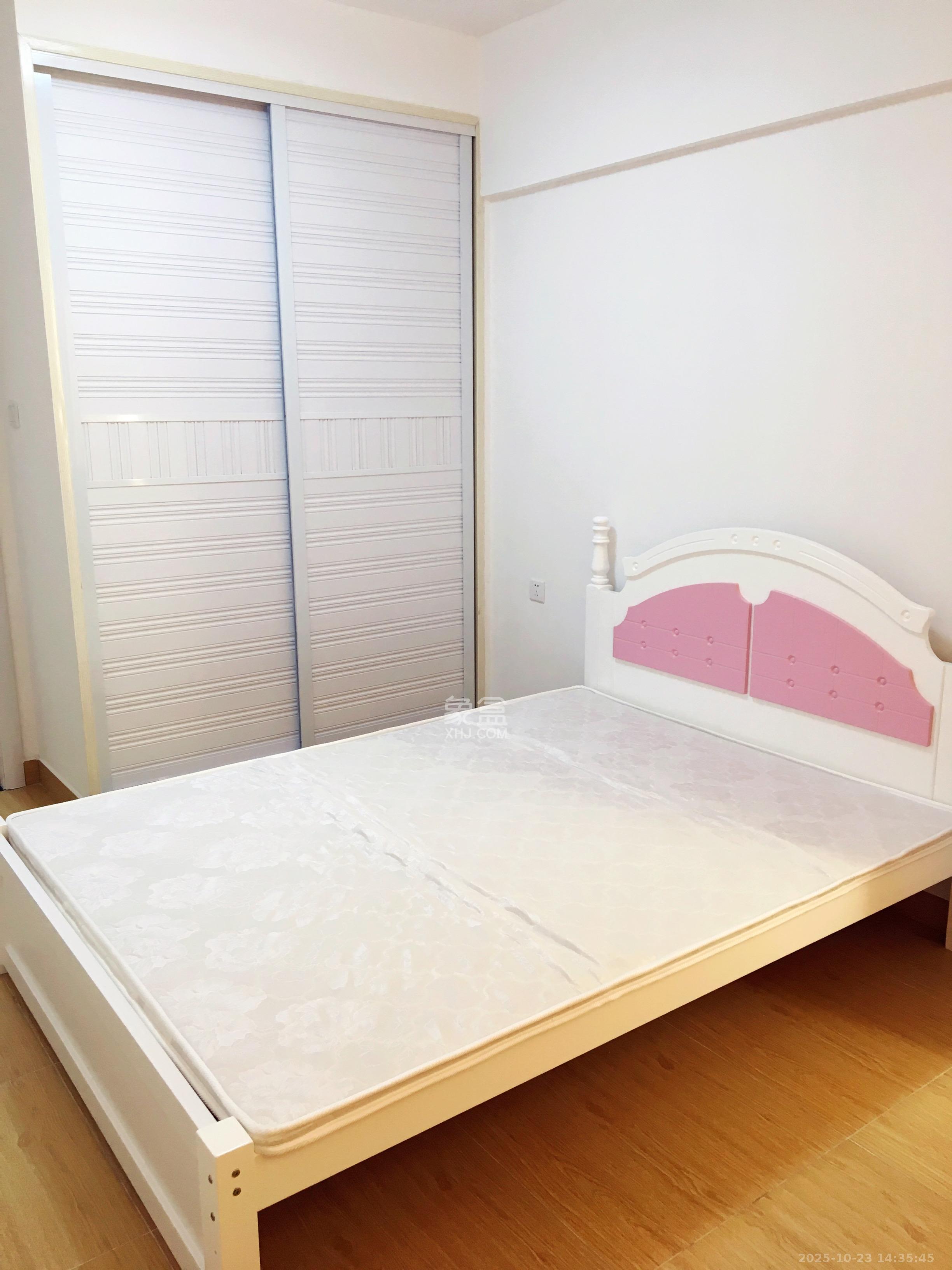 阳光晶城  2室2厅1卫    2000.0元/月室内图