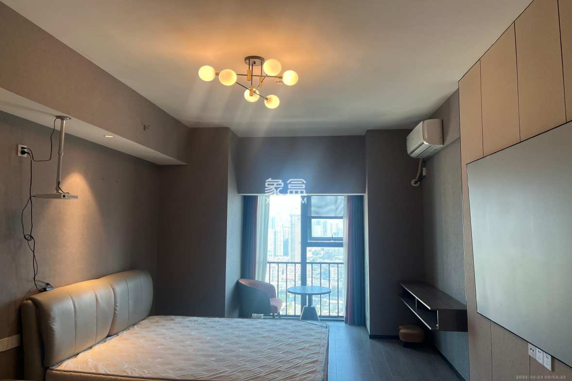 华润置地中心 1室1厅1卫 2300.0元/月 华润置地中心 1室1厅1卫 2300.0元/月室内图