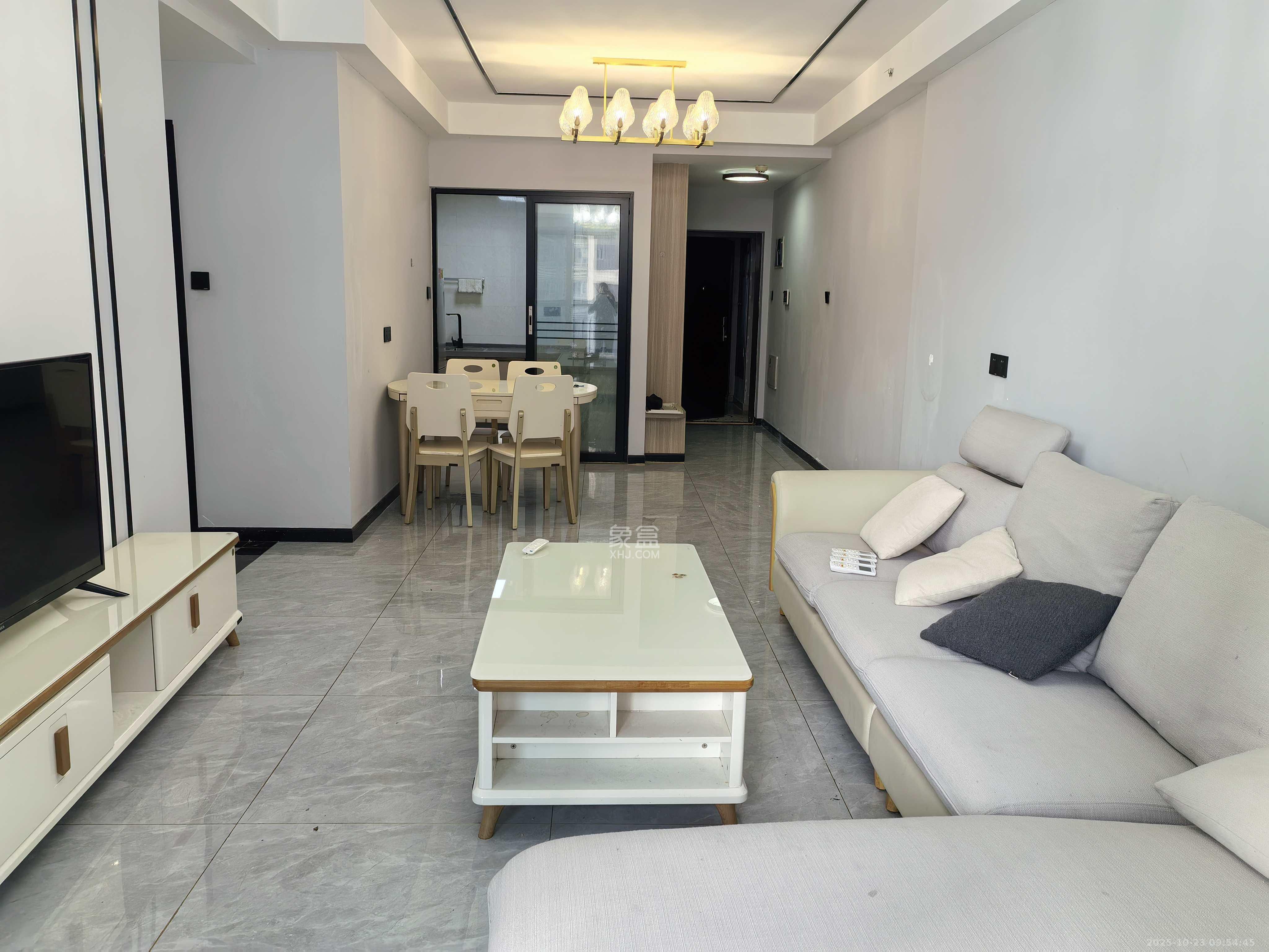 保利天禧D区  1室0厅0卫    3500.0元/月 保利天禧D区  1室0厅0卫    3500.0元/月室内图1