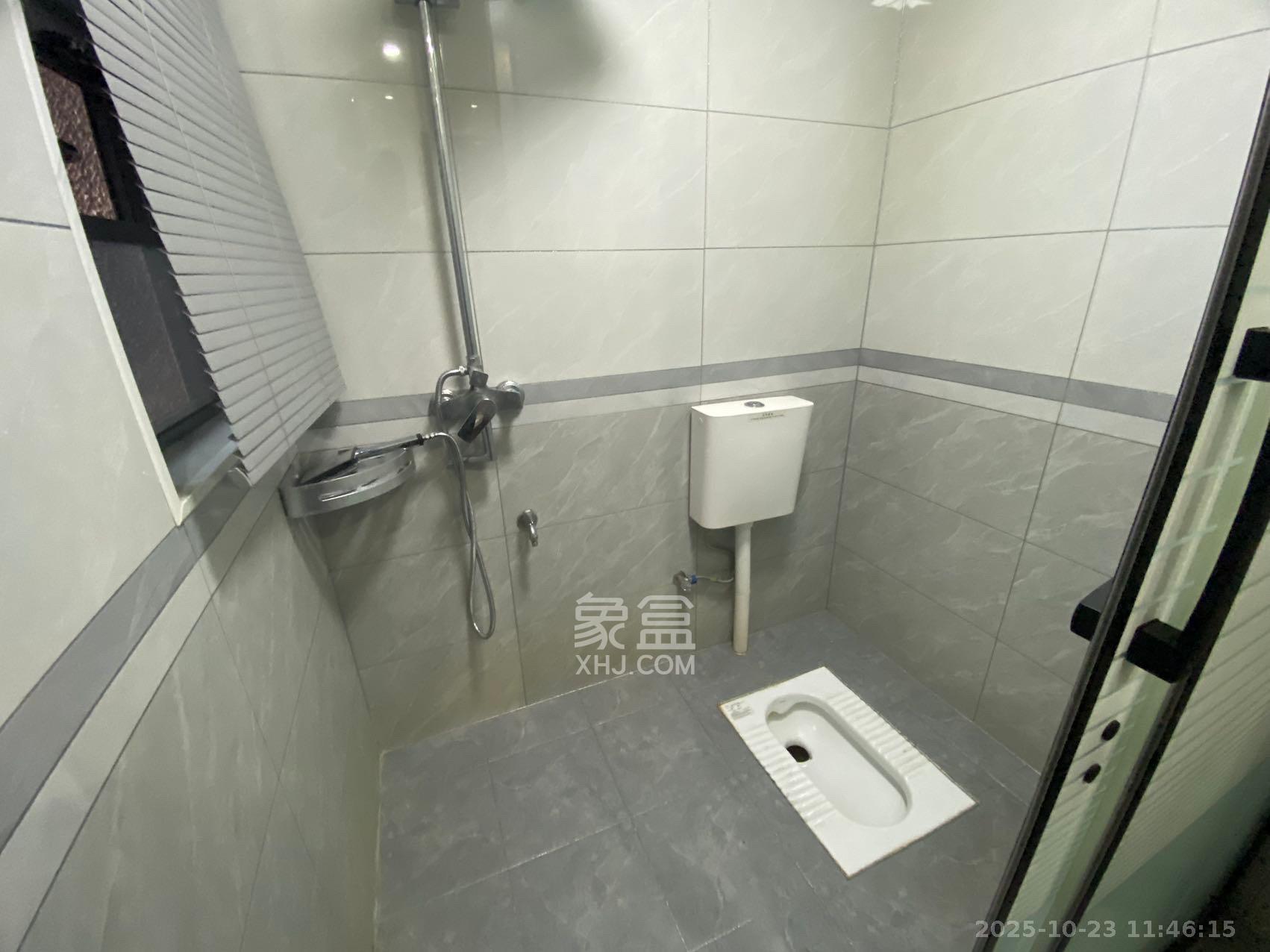 公园9号大都会  3室2厅2卫    4500.0元/月室内图