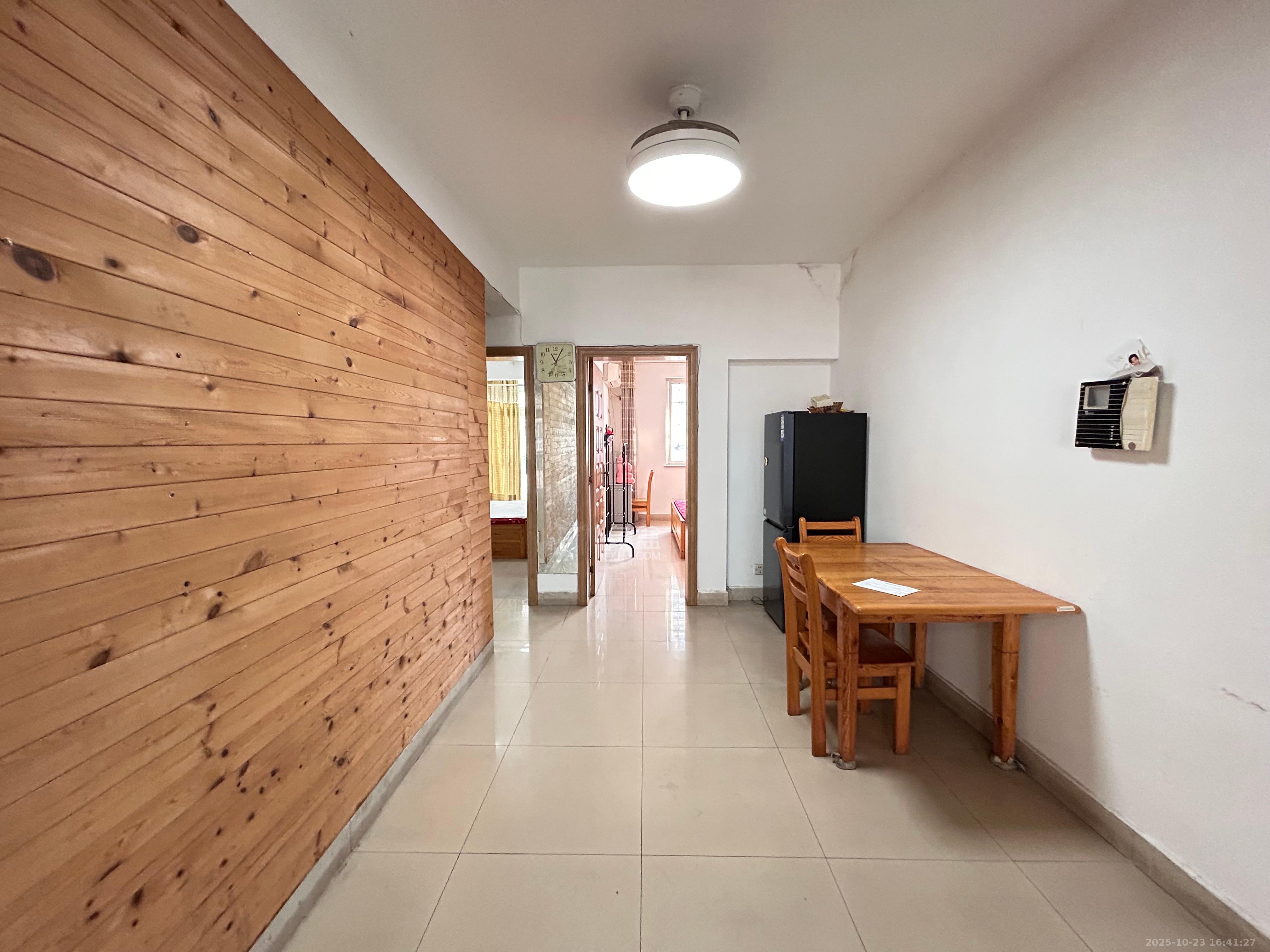 东南雅苑  2室2厅1卫    2200.0元/月室内图