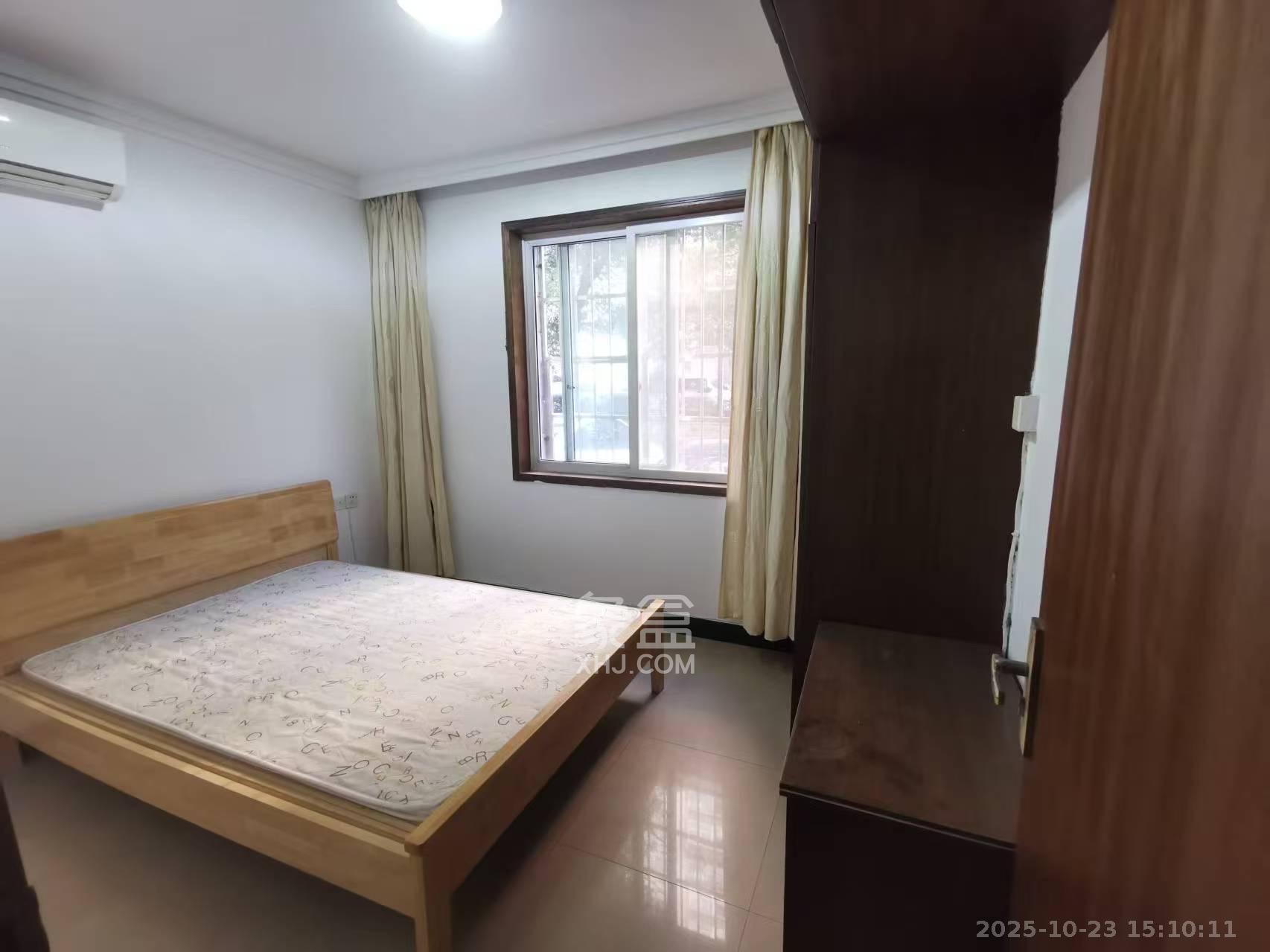 玛依拉山庄  3室2厅1卫    2700.0元/月 玛依拉山庄  3室2厅1卫    2700.0元/月