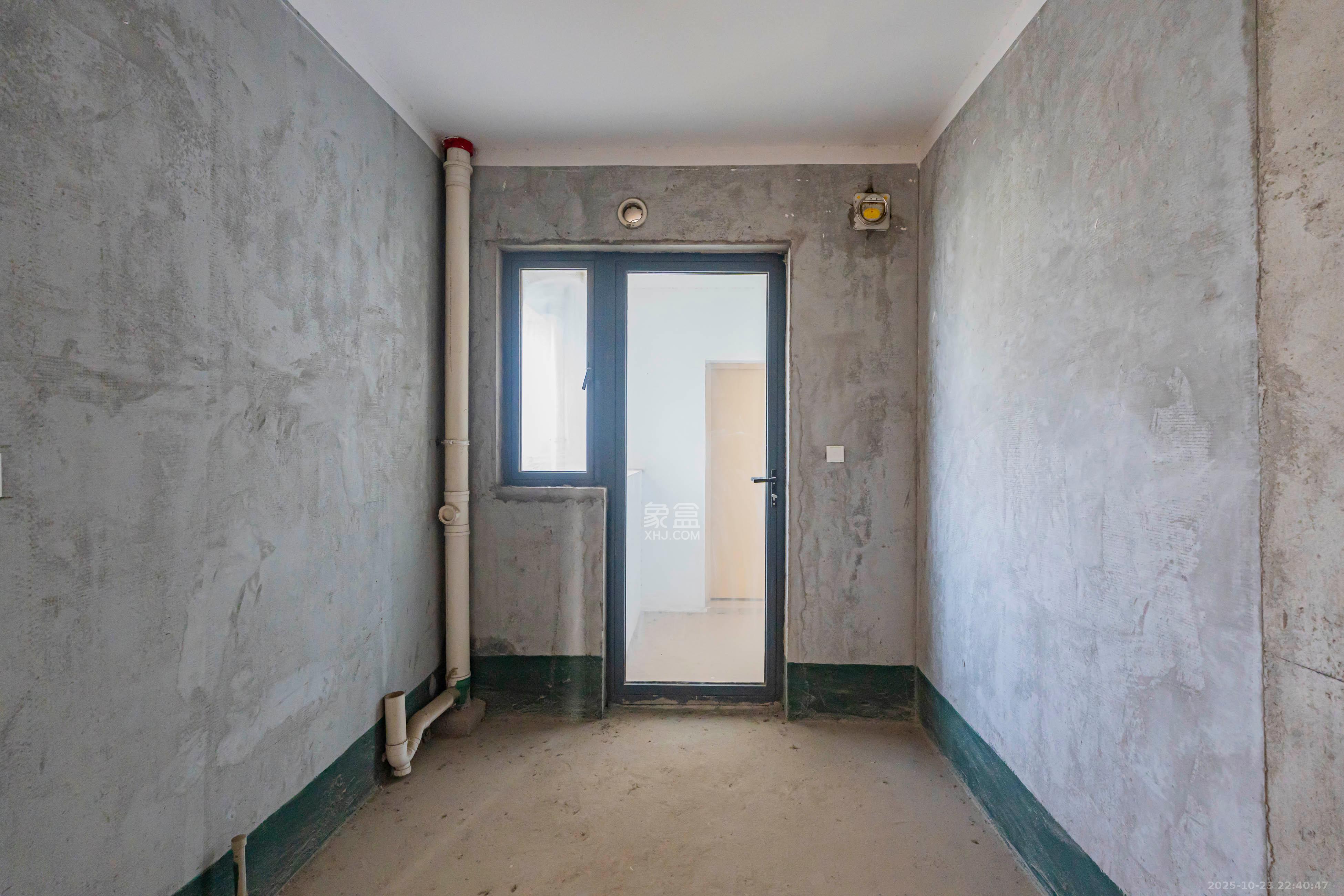 复地崑玉国际一期  1室2厅2卫    288.0万 复地崑玉国际一期  1室2厅2卫    288.0万厨房