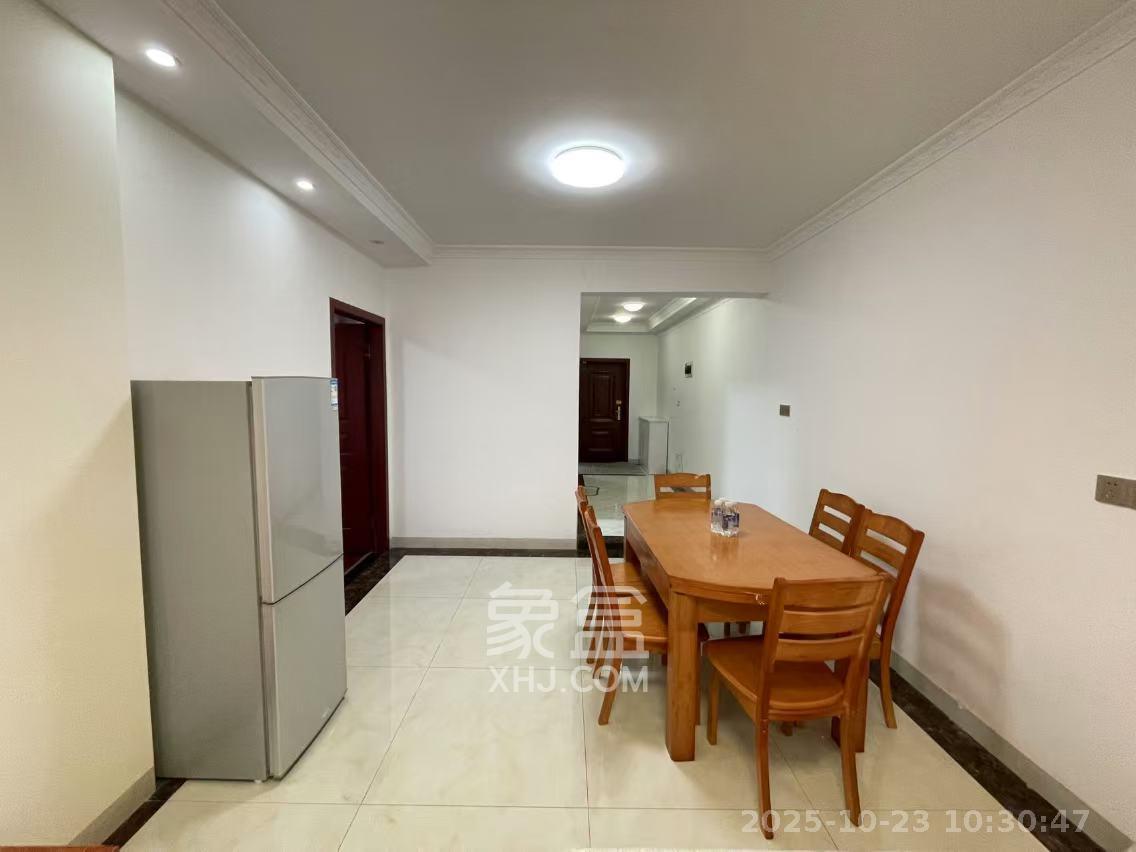 润屋美院  3室2厅1卫    2300.0元/月 润屋美院  3室2厅1卫    2300.0元/月室内图