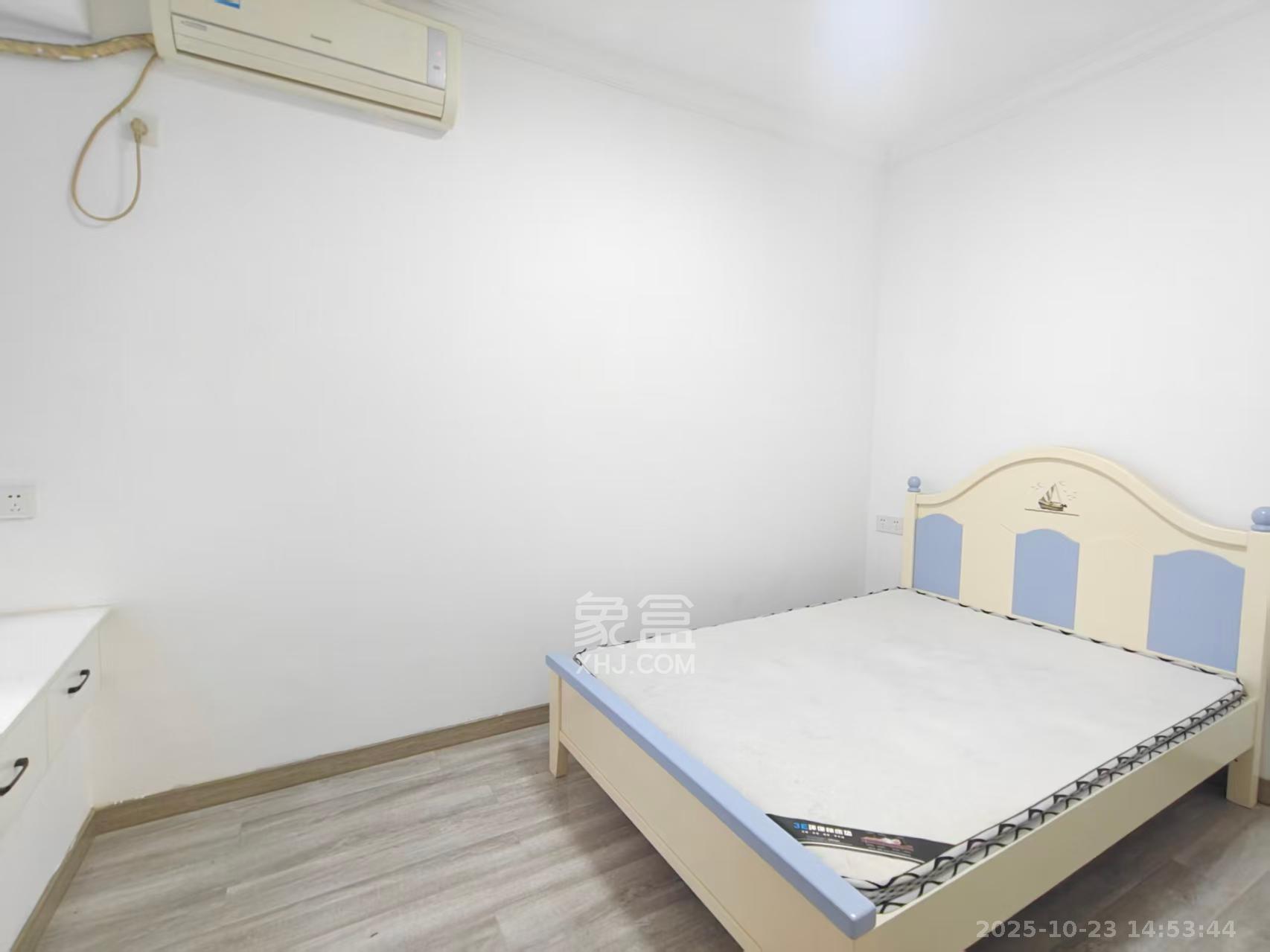 湘域中央  2室1厅1卫    3400.0元/月室内图