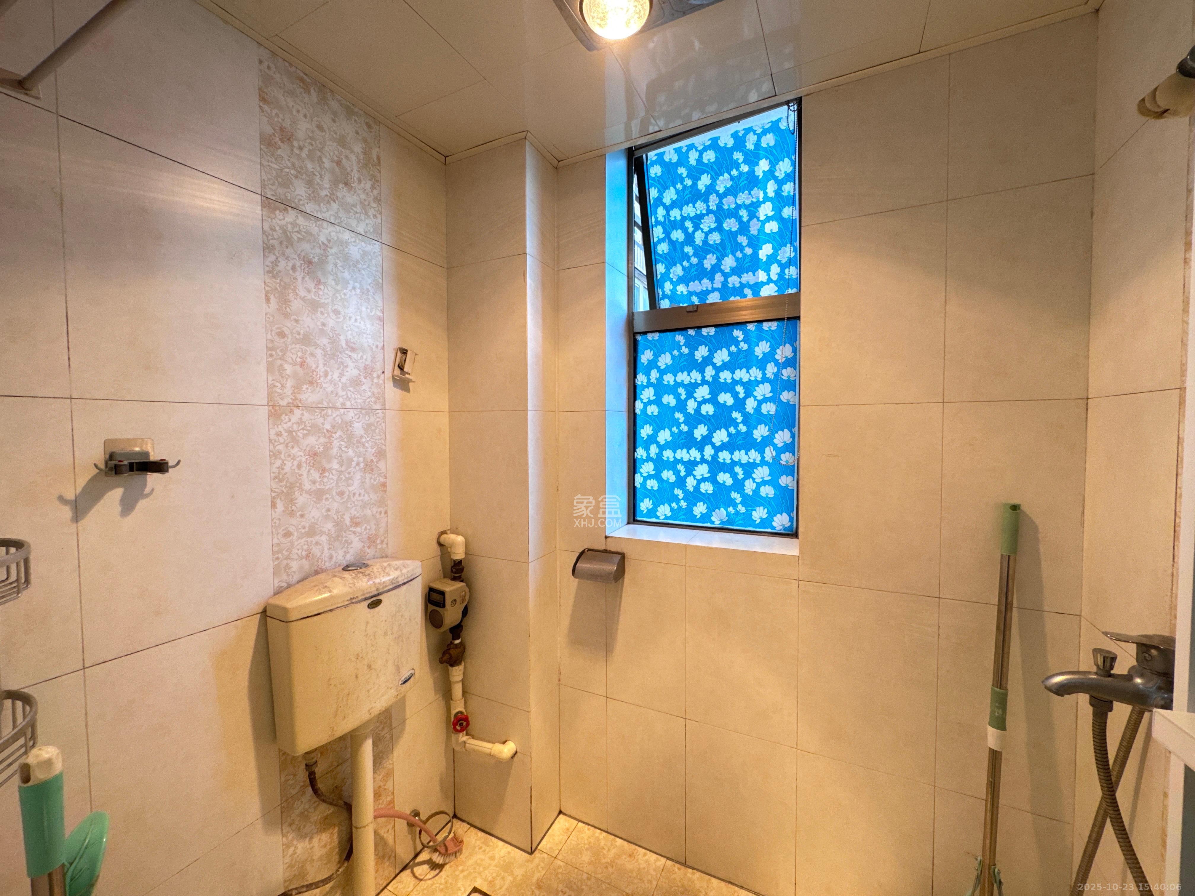 岳泰理想城 3室2厅1卫 2700.0元/月 岳泰理想城 3室2厅1卫 2700.0元/月室内图