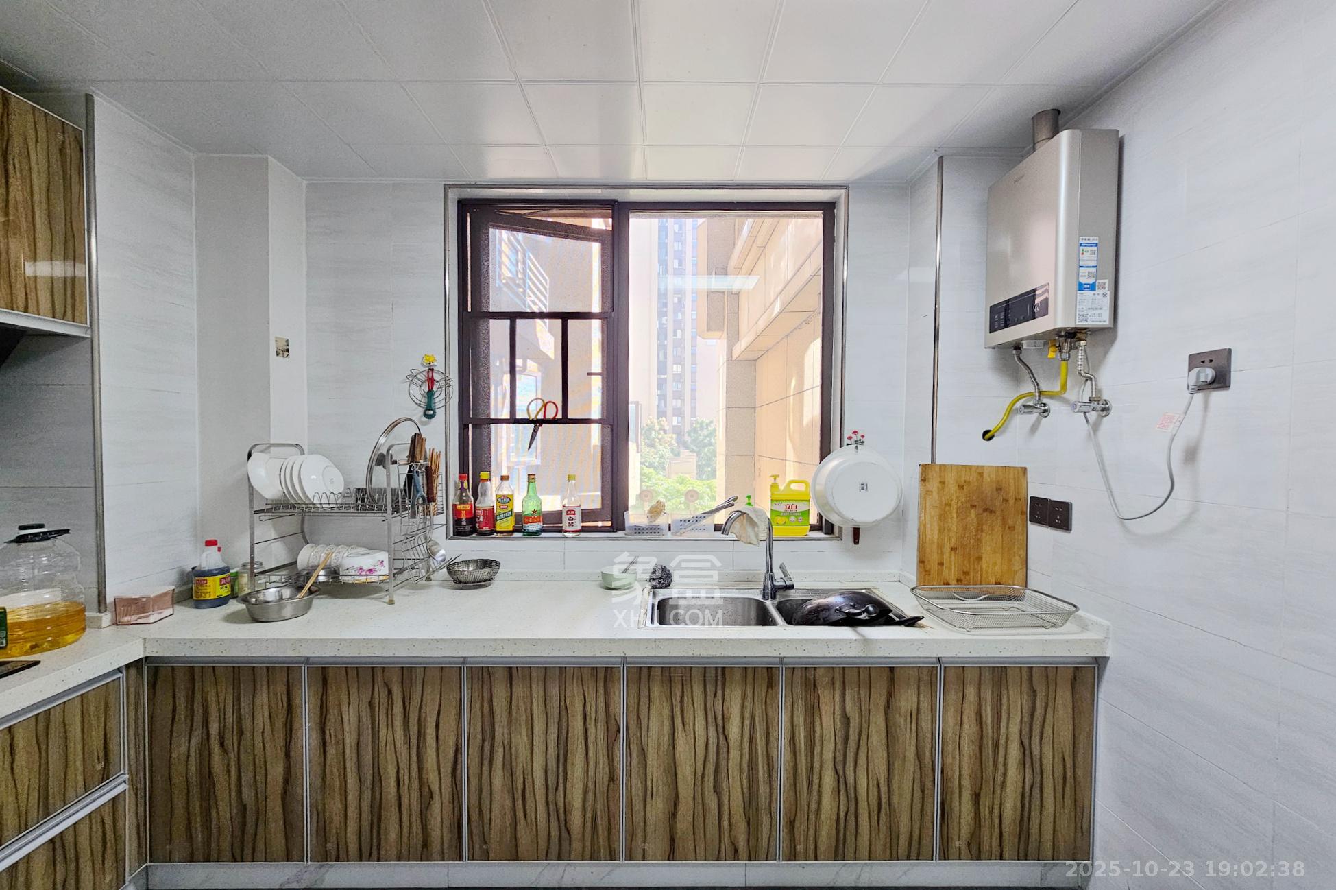 阳光城尚东湾青云苑 1室2厅1卫 84.98万 阳光城尚东湾青云苑 1室2厅1卫 84.98万其他