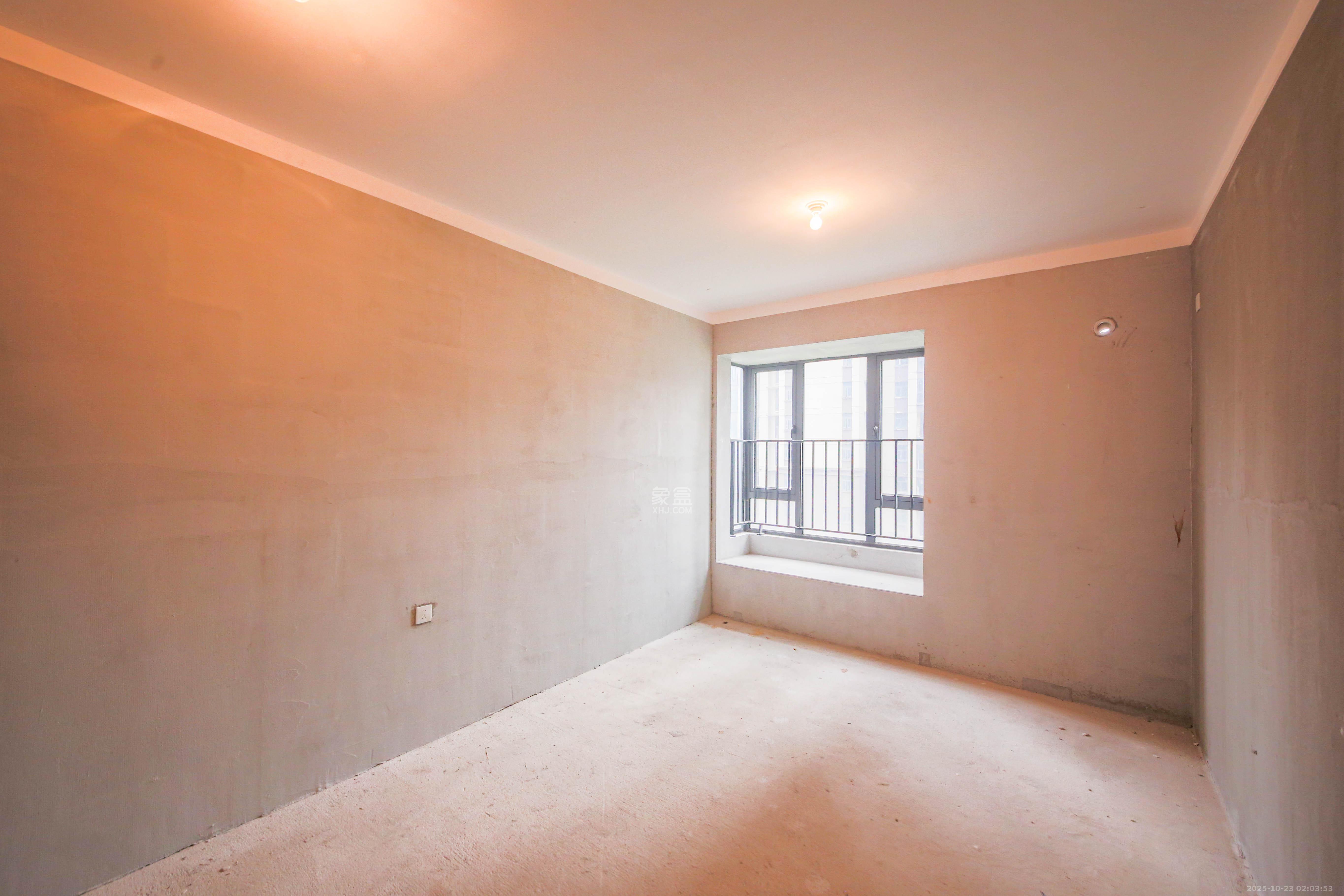 中建钰和城  4室2厅2卫    170.0万卧室