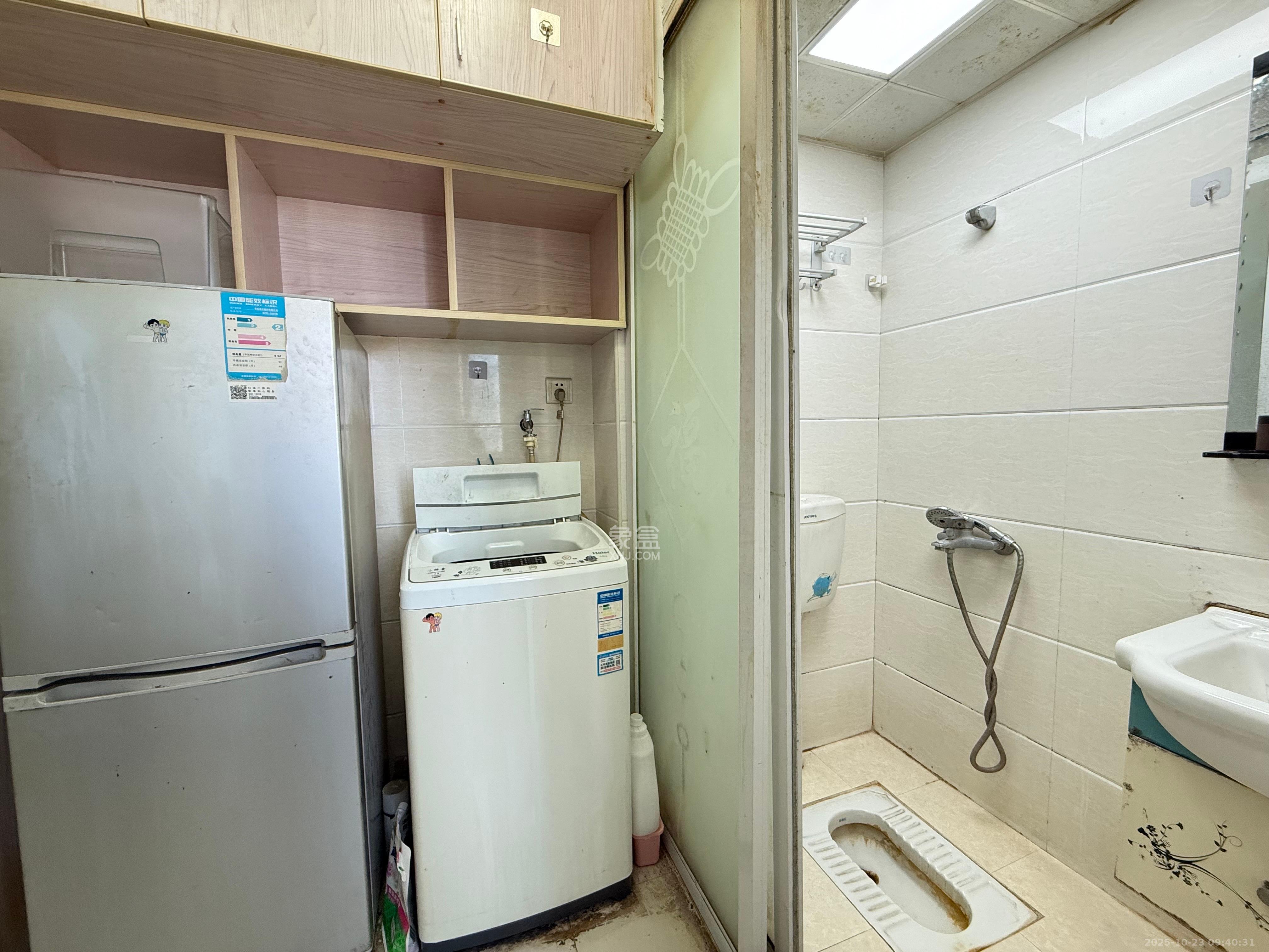 凯通国际城(凯通朝庭)  1室1厅1卫    1300.0元/月 凯通国际城(凯通朝庭)  1室1厅1卫    1300.0元/月室内图