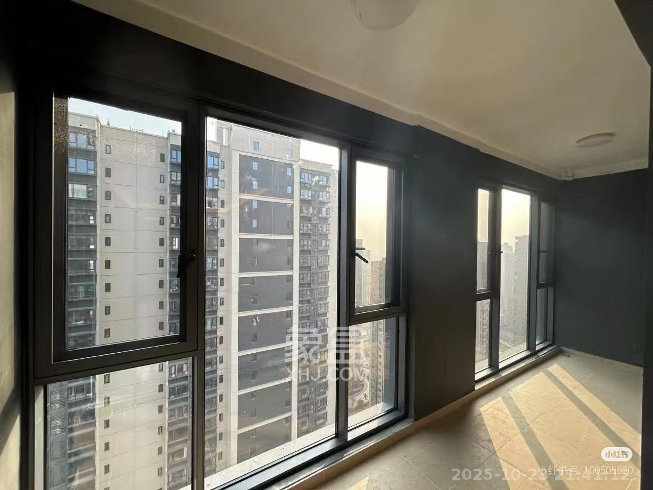 金科集美天辰  3室2厅1卫    2000.0元/月室内图