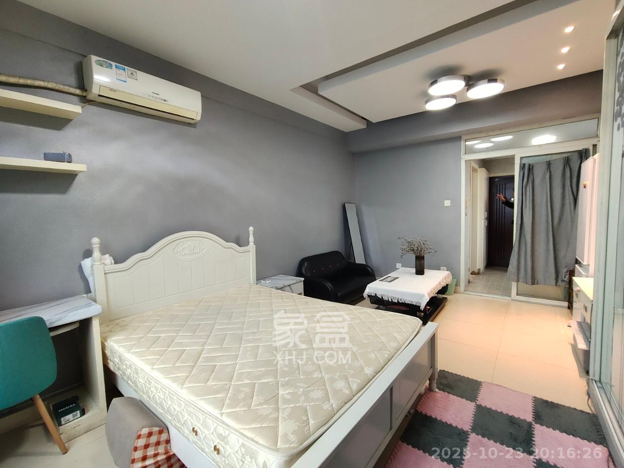 融圣国际  1室1厅1卫    1600.0元/月 融圣国际  1室1厅1卫    1600.0元/月室内图1