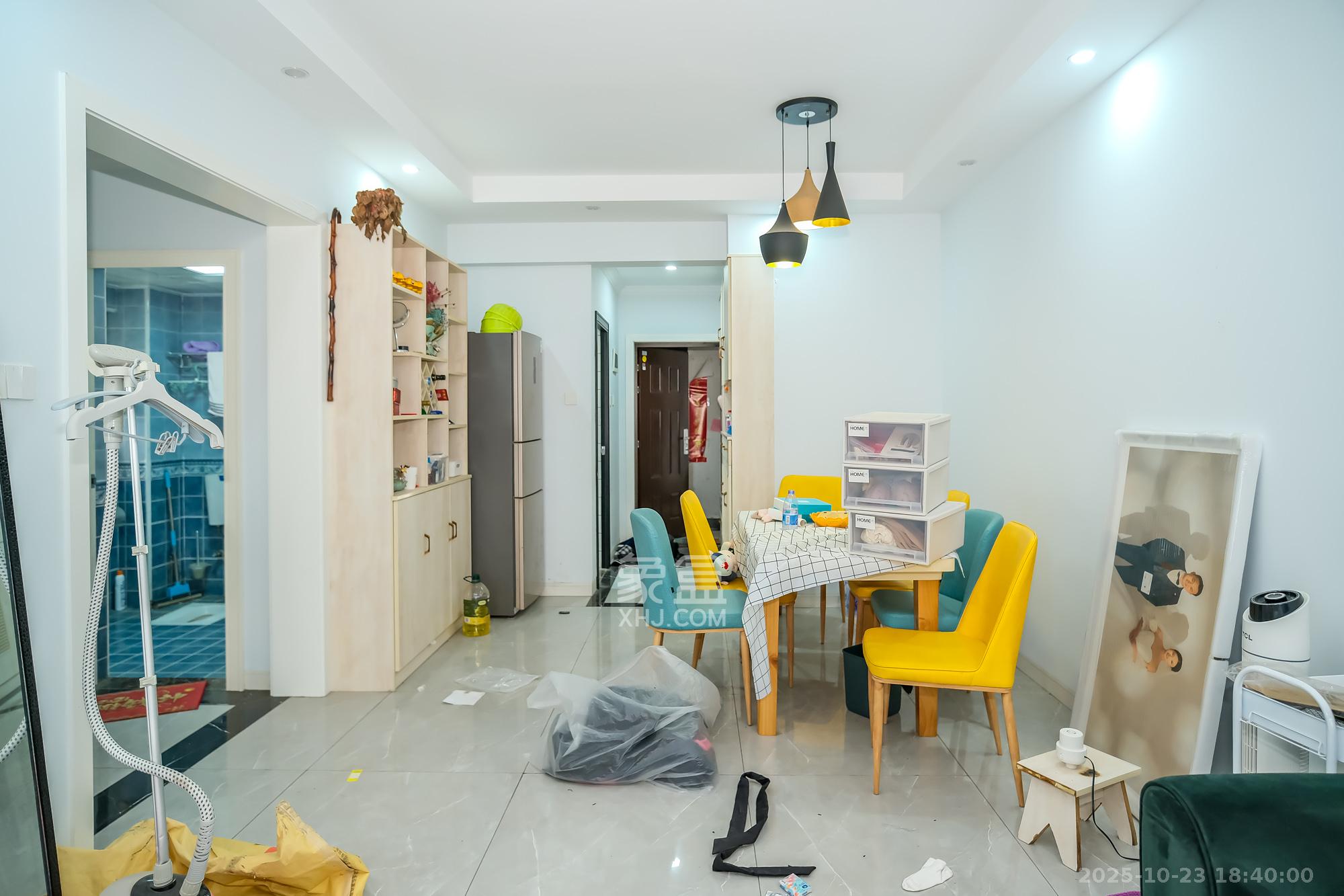 山水湾  2室2厅1卫    60.0万 山水湾  2室2厅1卫    60.0万客厅