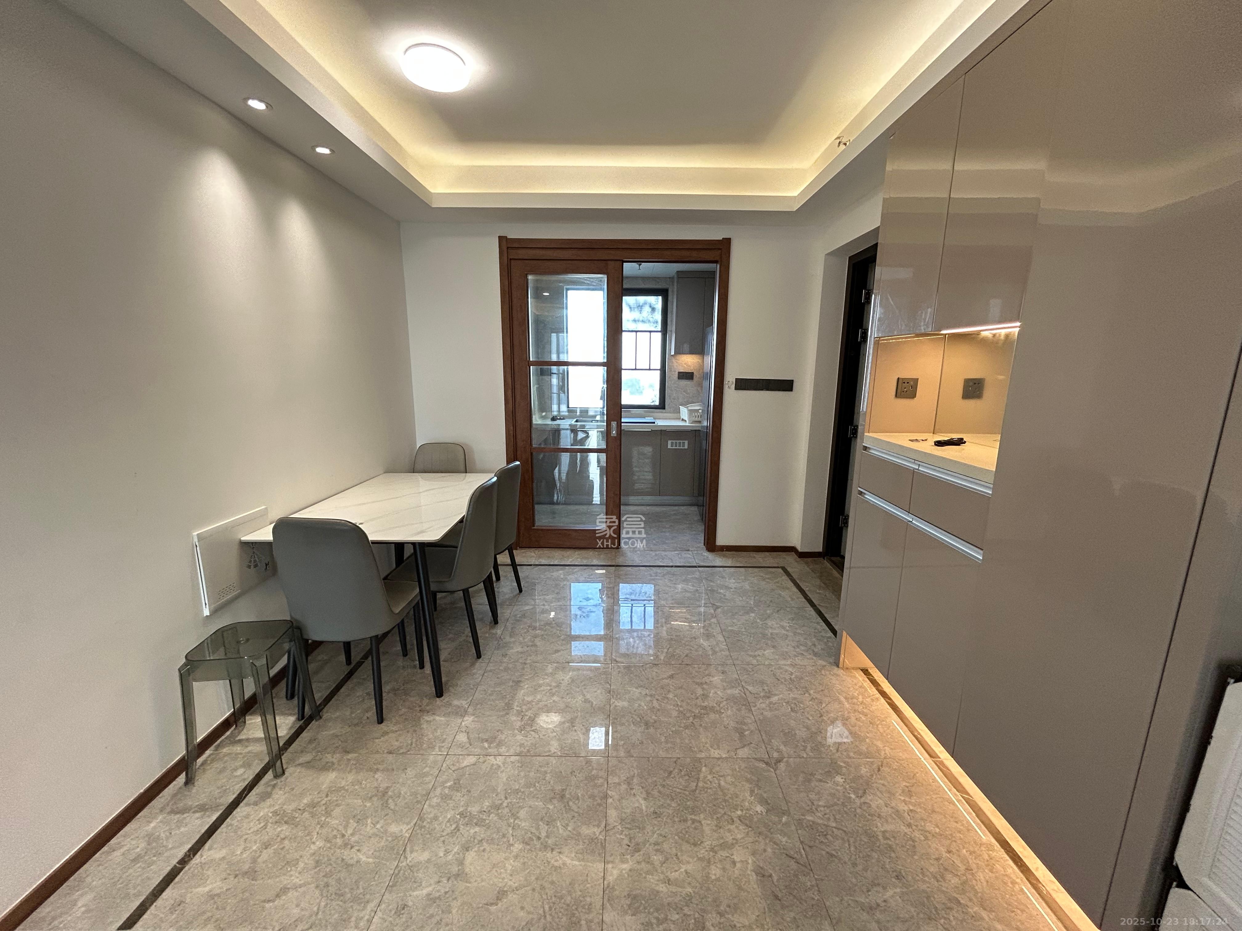 梅溪悦章  4室2厅2卫    3900.0元/月室内图