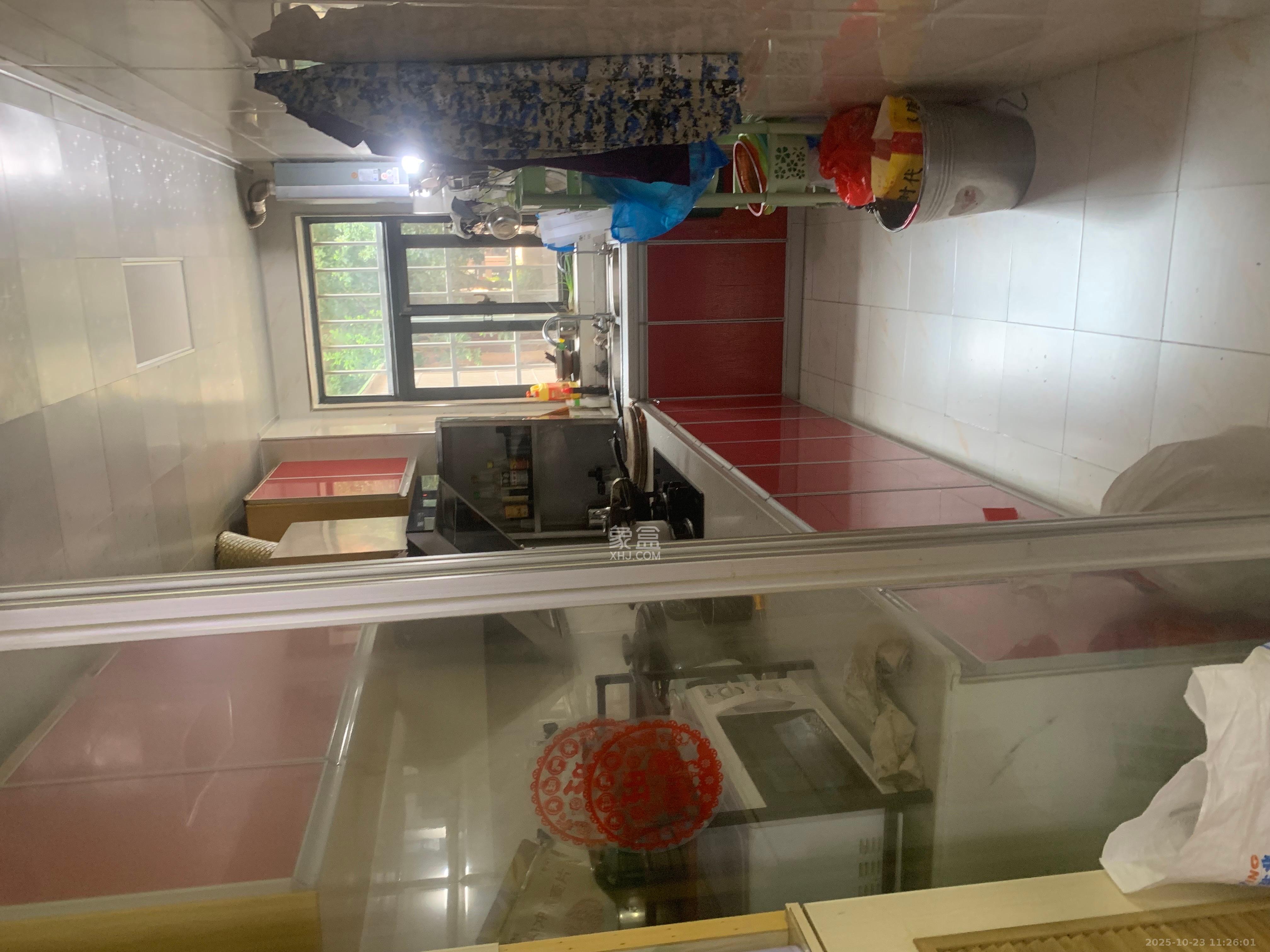 上峰苑(兰亭玥岛) 1室2厅1卫 2200.0元/月 上峰苑(兰亭玥岛) 1室2厅1卫 2200.0元/月室内图