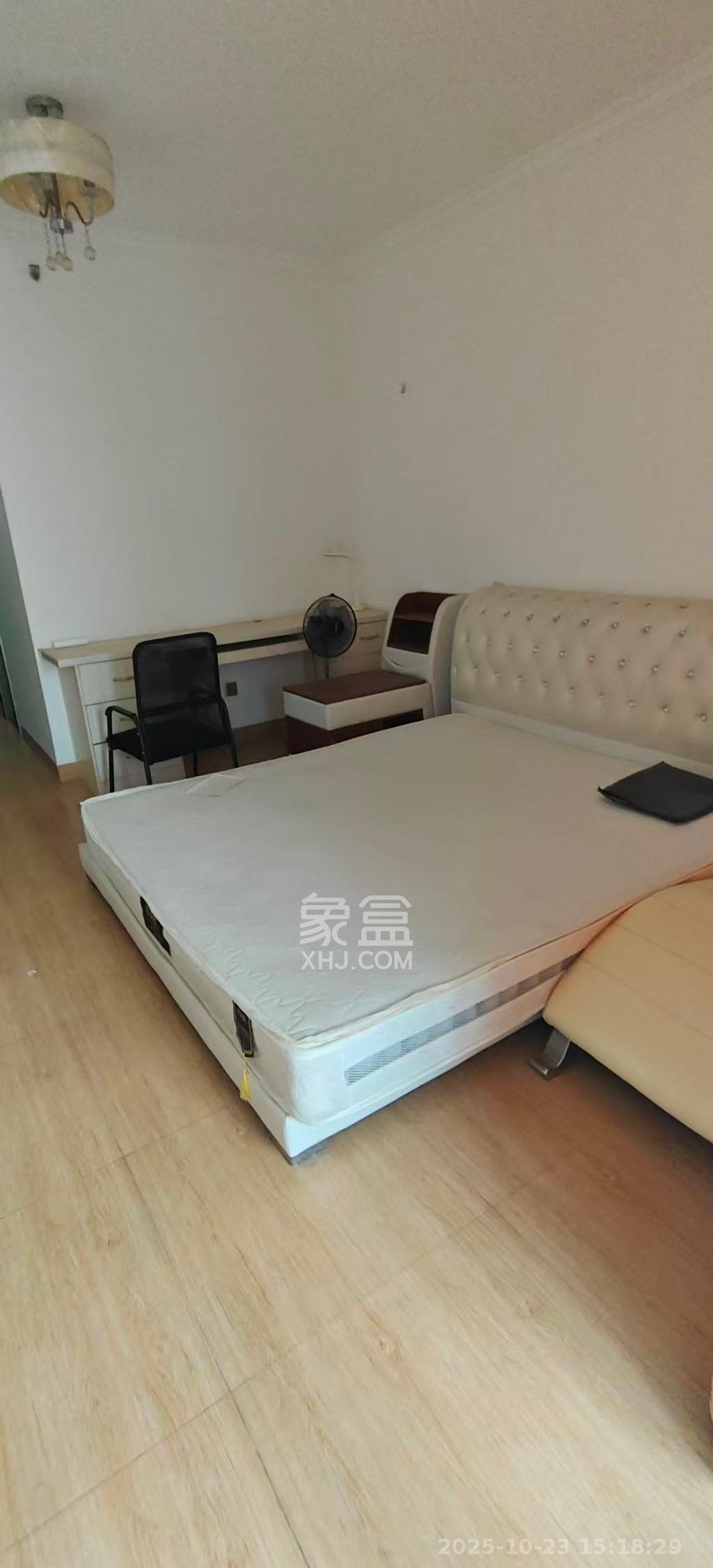 怡海星城  1室1厅1卫    900.0元/月 怡海星城  1室1厅1卫    900.0元/月