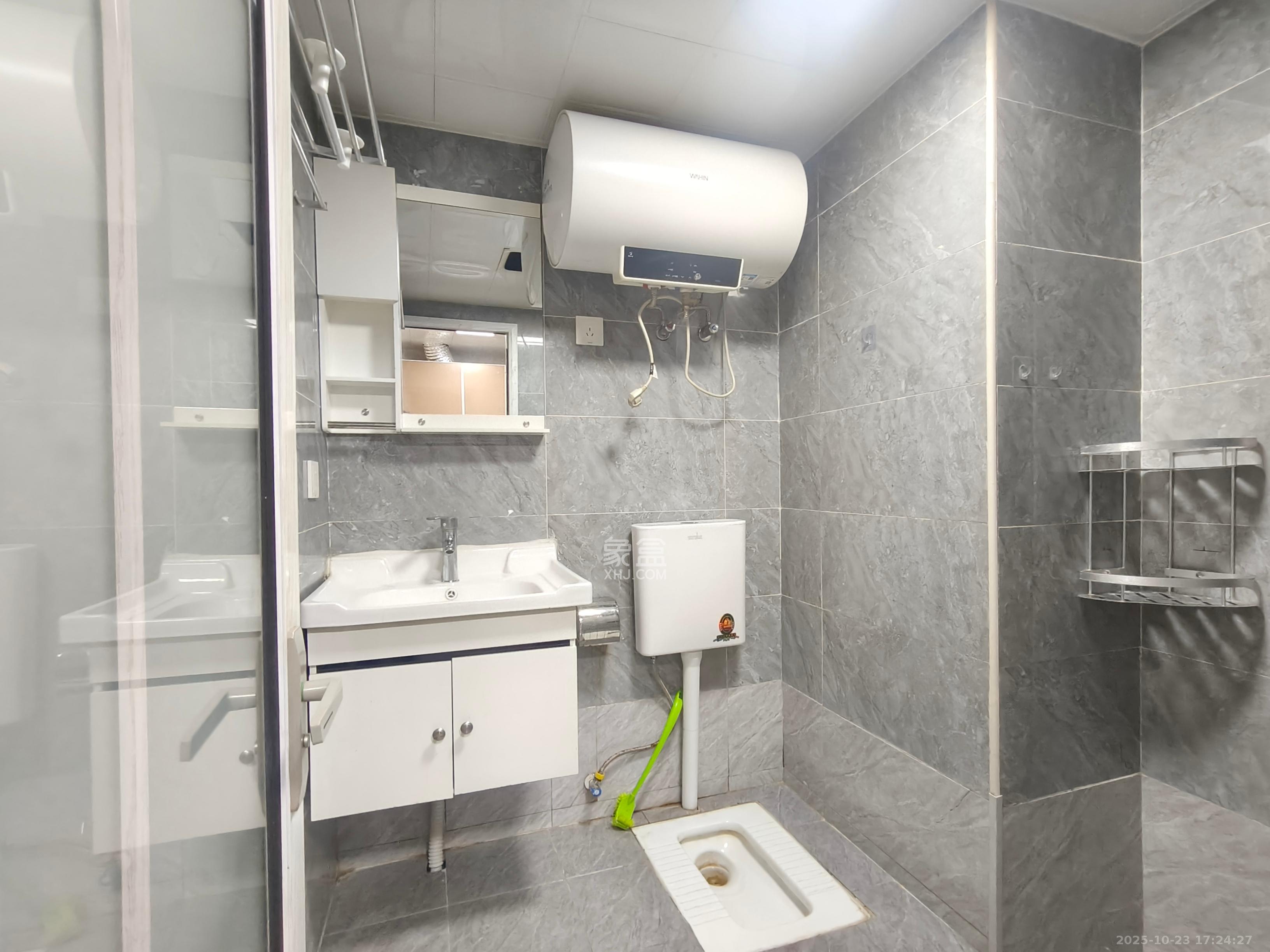 芙蓉万国城MOMA(卓越汇富苑) 1室1厅1卫 1300.0元/月 芙蓉万国城MOMA(卓越汇富苑) 1室1厅1卫 1300.0元/月室内图