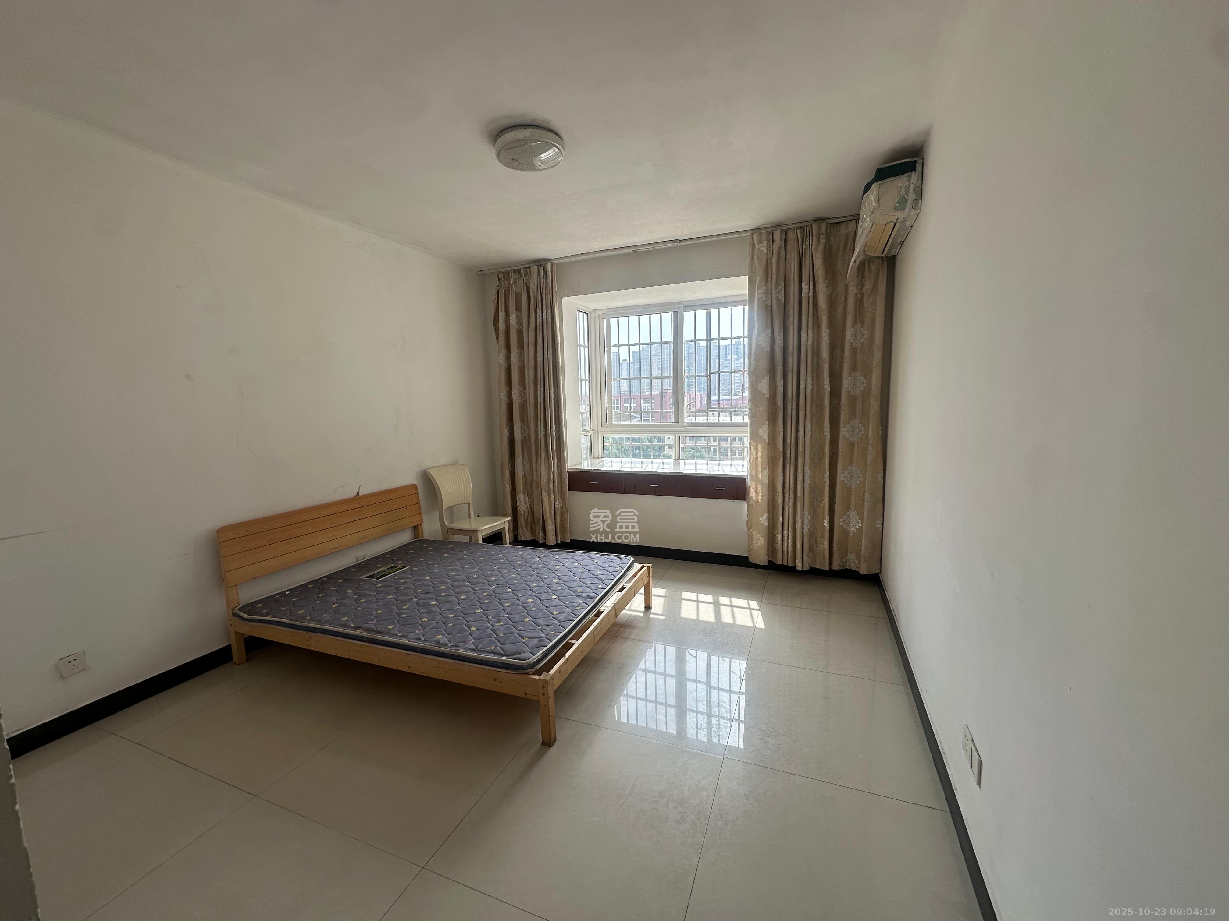 黎郡新宇熙春园  3室2厅1卫    2200.0元/月 黎郡新宇熙春园  3室2厅1卫    2200.0元/月室内图