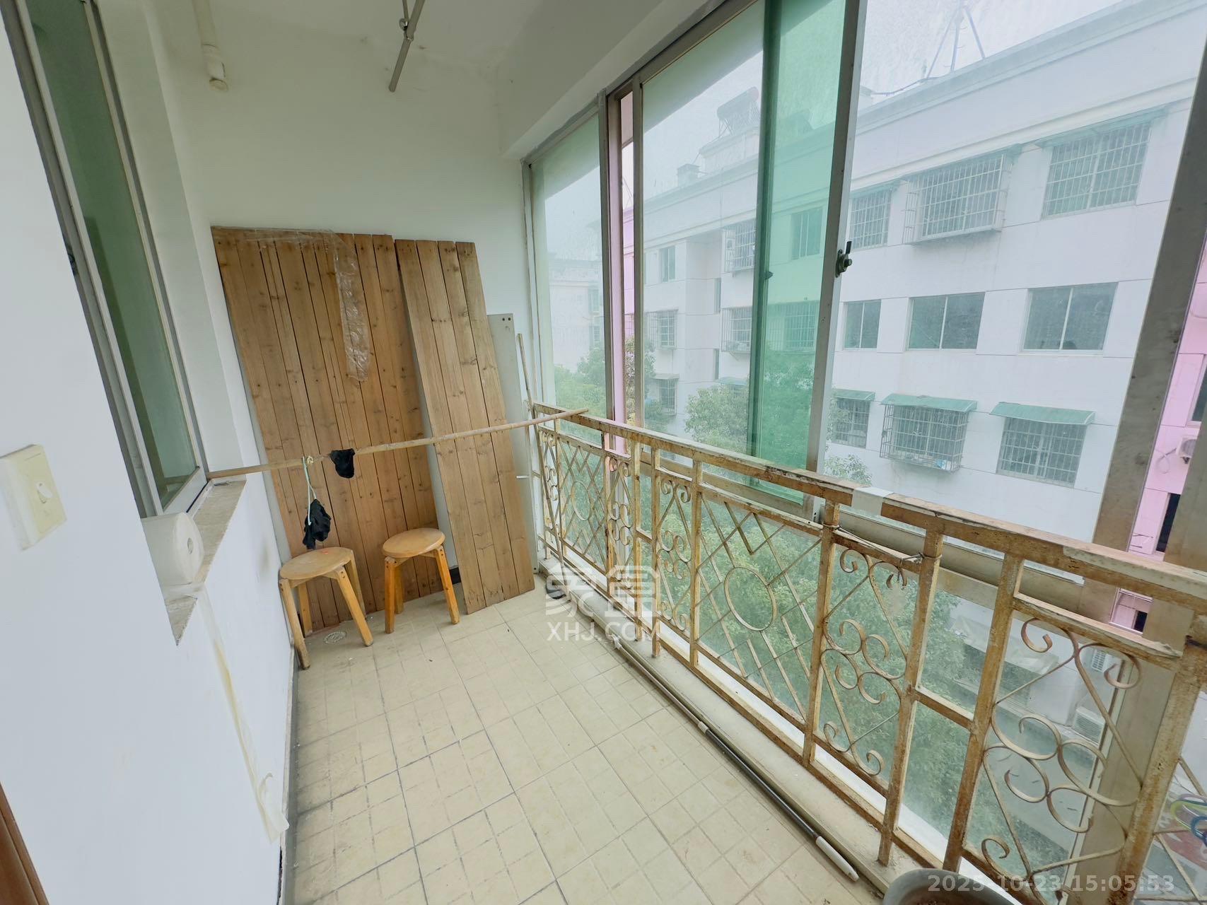 中南汽车世界 2室2厅1卫 1000.0元/月 中南汽车世界 2室2厅1卫 1000.0元/月室内图