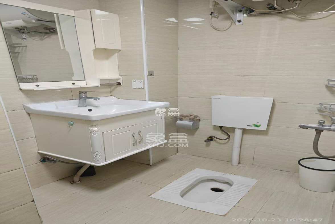 乐尚城  1室1厅1卫    1300.0元/月 乐尚城  1室1厅1卫    1300.0元/月室内图