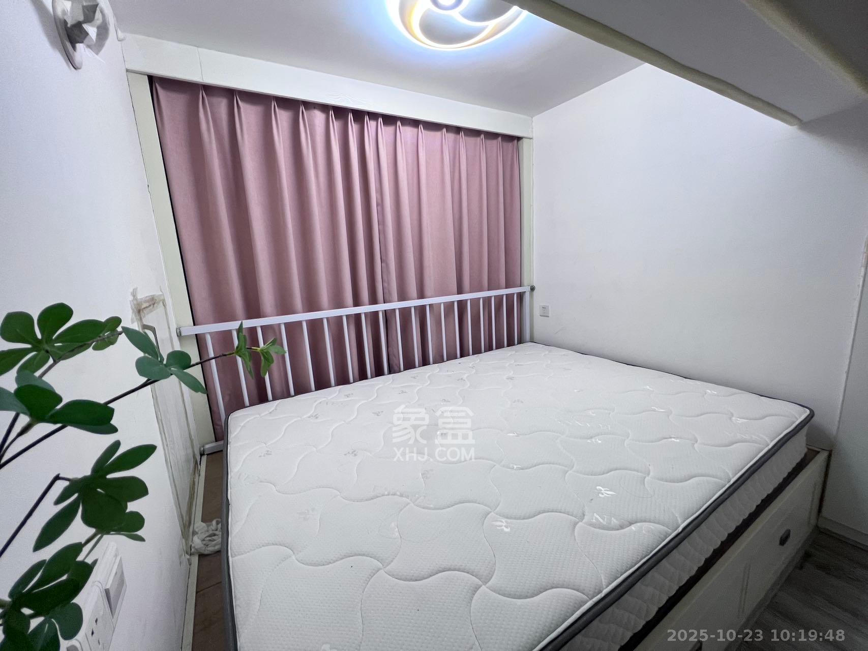 东盈商业广场(华泉城市广场)  2室1厅1卫    2300.0元/月 东盈商业广场(华泉城市广场)  2室1厅1卫    2300.0元/月室内图