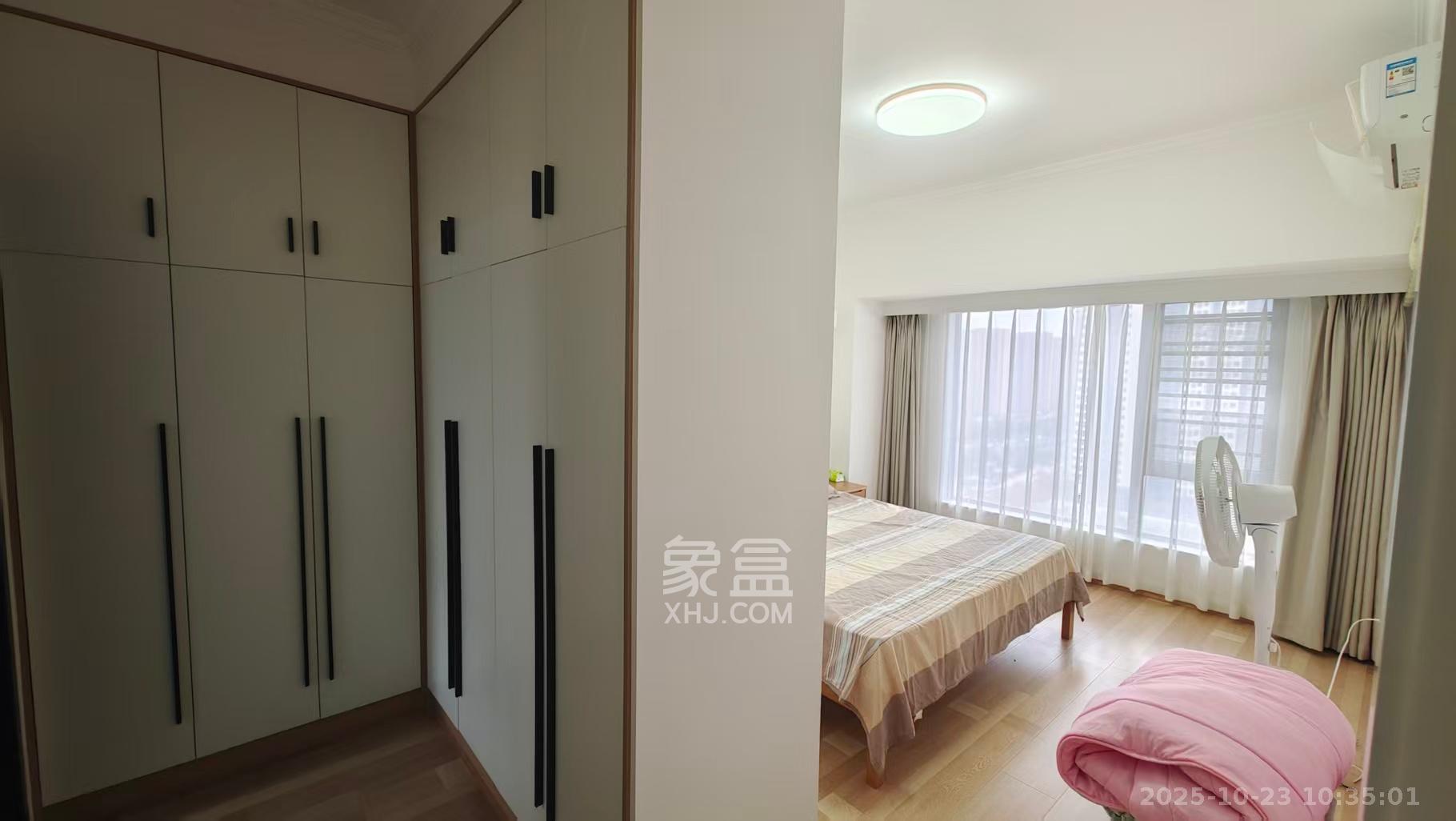 创世纪广场  4室2厅2卫    3000.0元/月室内图