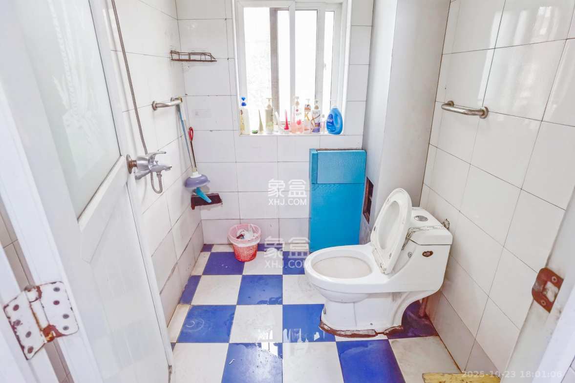 科技公寓 3室2厅2卫 128.8万 科技公寓 3室2厅2卫 128.8万卫生间