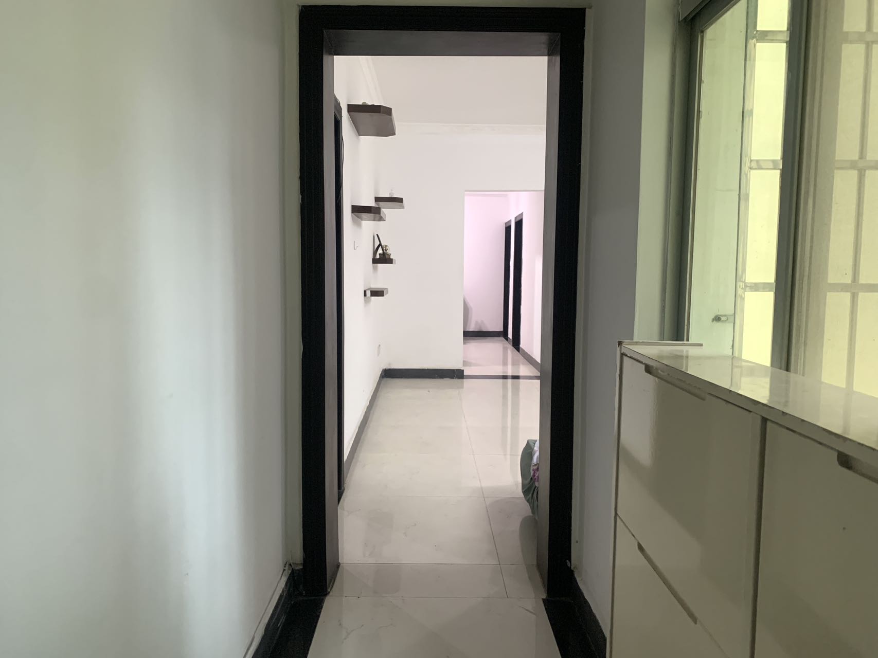 民贸花园  3室2厅2卫    115.0万客厅