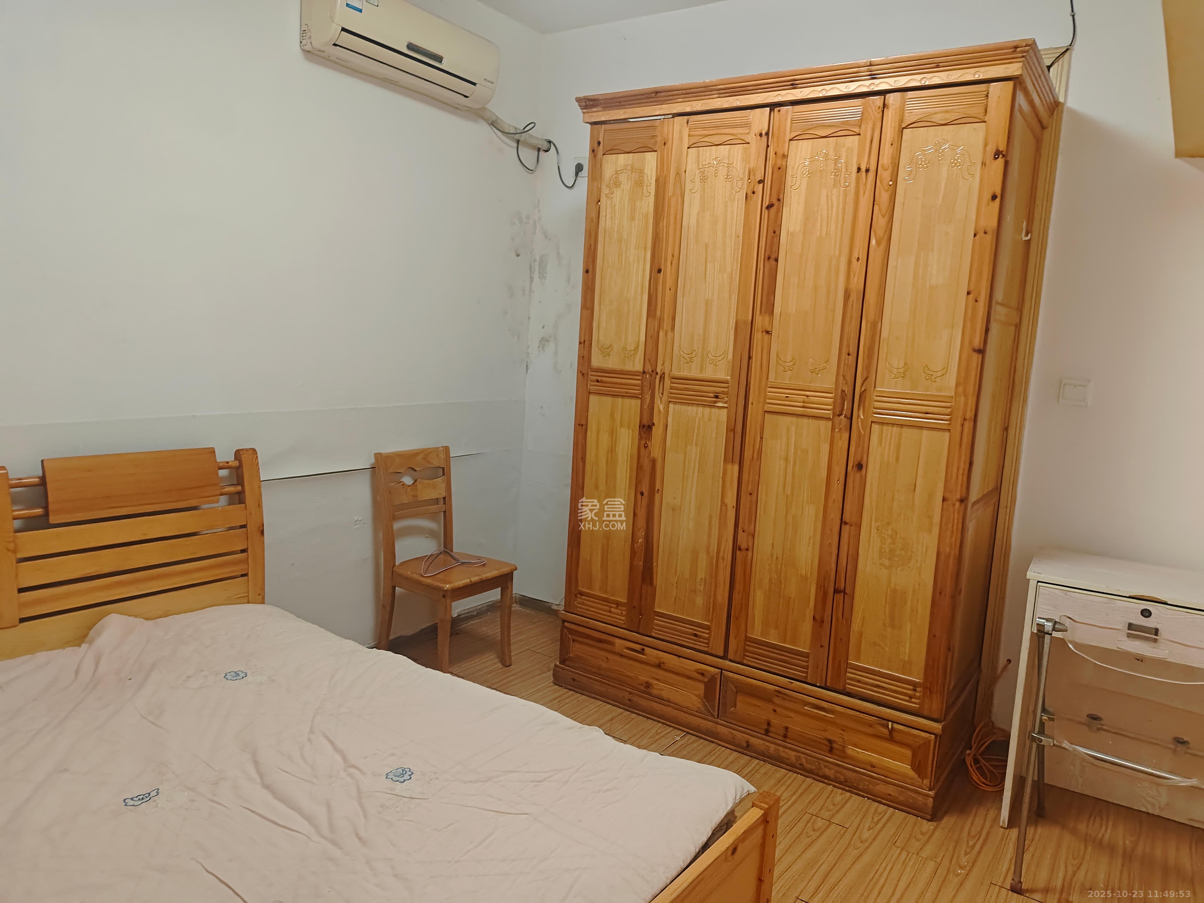 长探家园  2室2厅1卫    1800.0元/月室内图