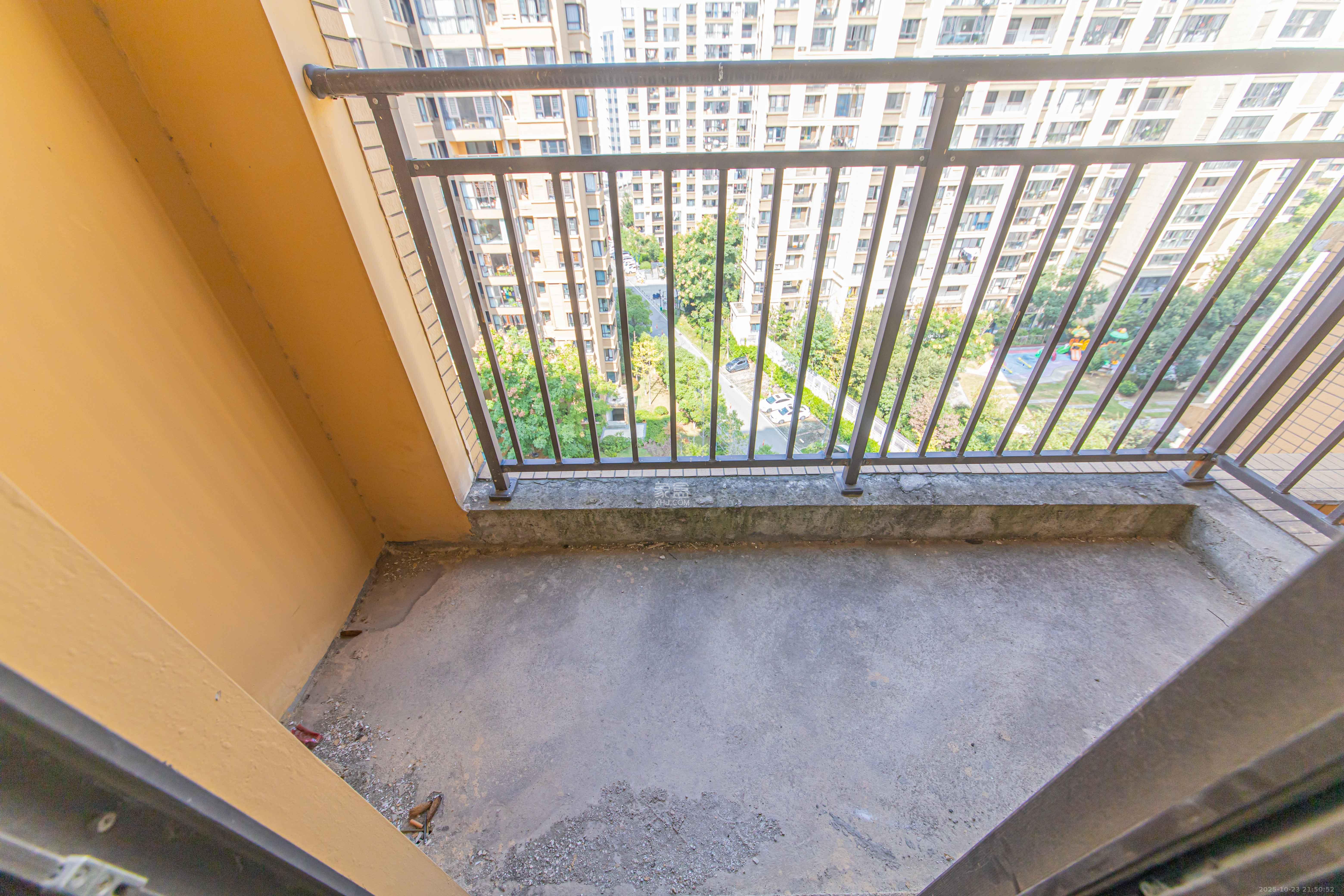 北辰中央公园C区  4室2厅2卫    133.0万阳台