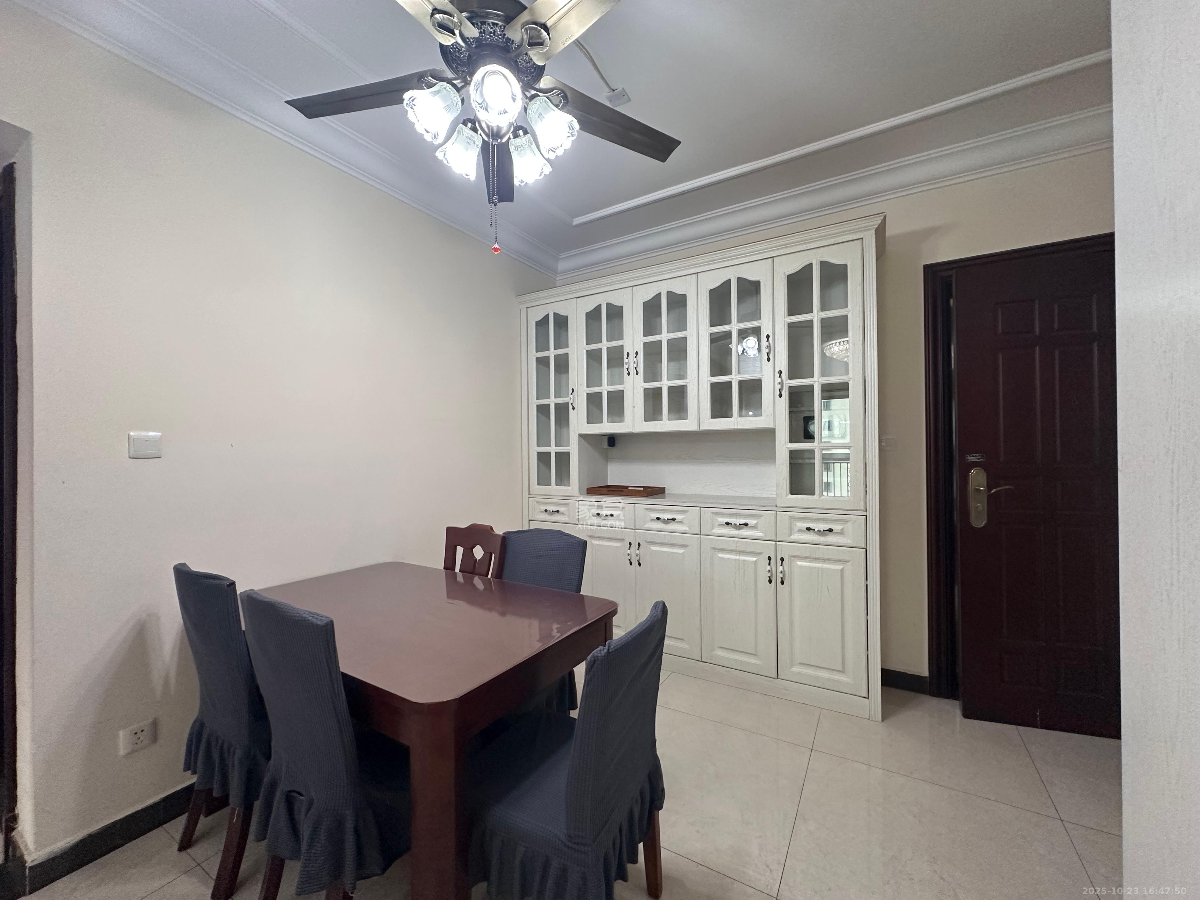 恒大雅苑 3室2厅2卫 3000.0元/月 恒大雅苑 3室2厅2卫 3000.0元/月室内图