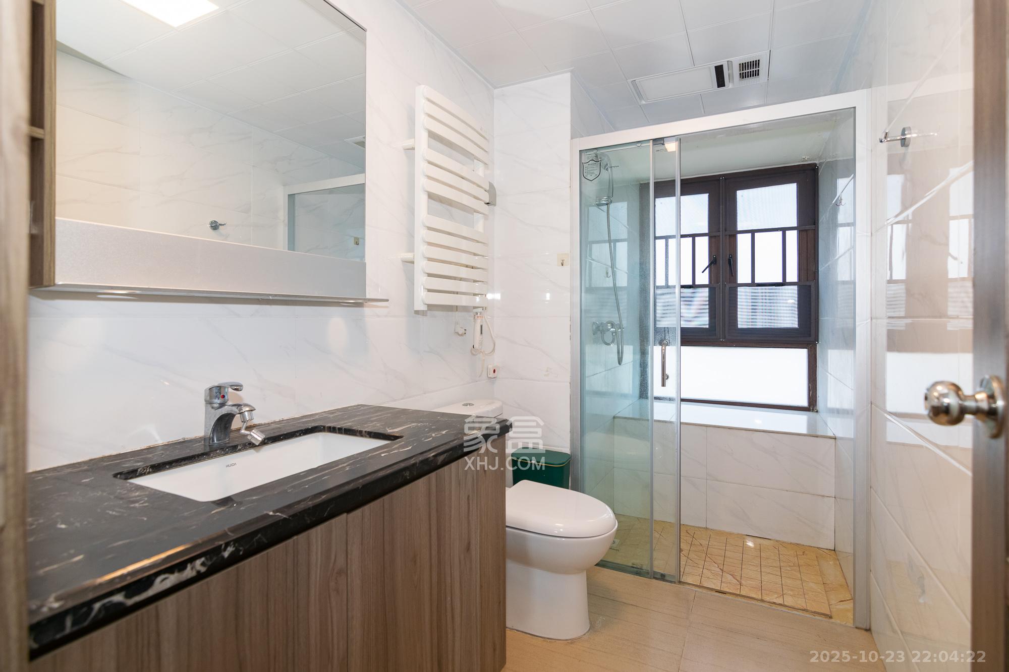 碧桂园高尔夫花园 4室2厅2卫 98.0万 碧桂园高尔夫花园 4室2厅2卫 98.0万卫生间