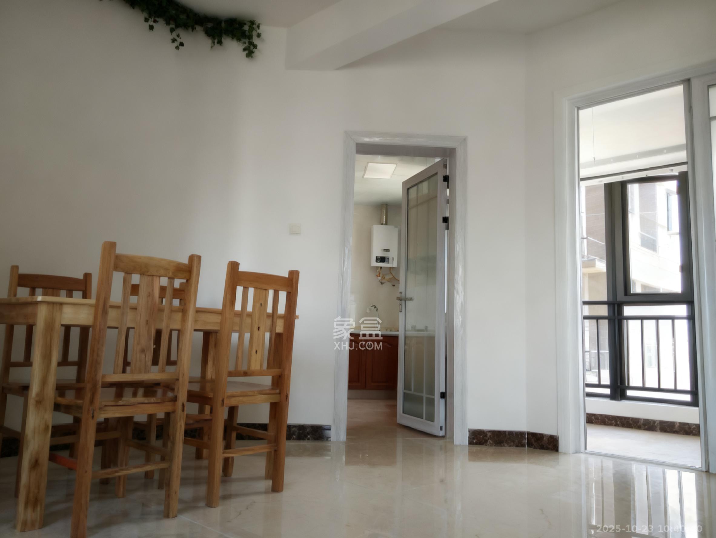 湘域熙岸  3室1厅1卫    2600.0元/月室内图