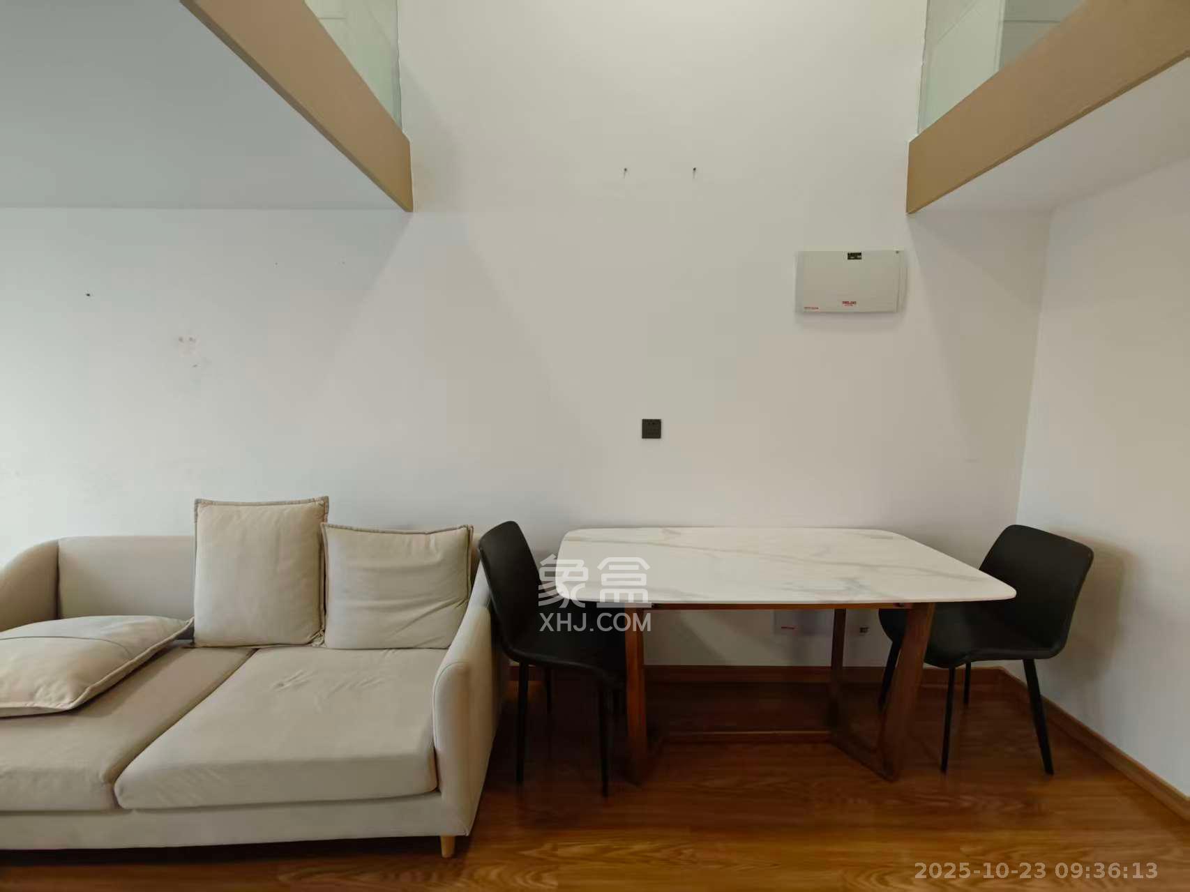 阳光城檀悦  2室1厅1卫    2900.0元/月 阳光城檀悦  2室1厅1卫    2900.0元/月室内图1