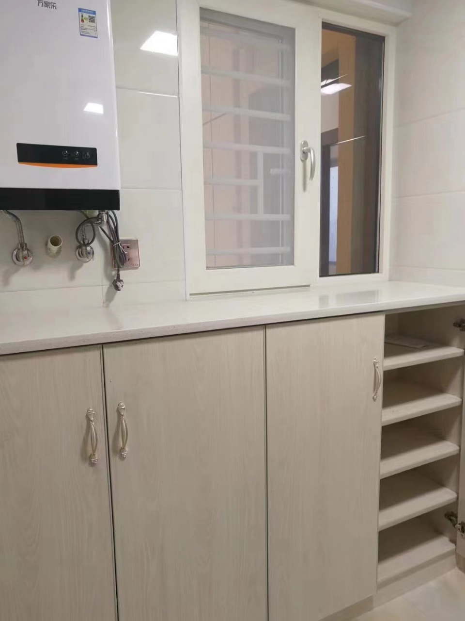 碧桂园梓山府 2室2厅1卫 1700.0元/月 碧桂园梓山府 2室2厅1卫 1700.0元/月室内图