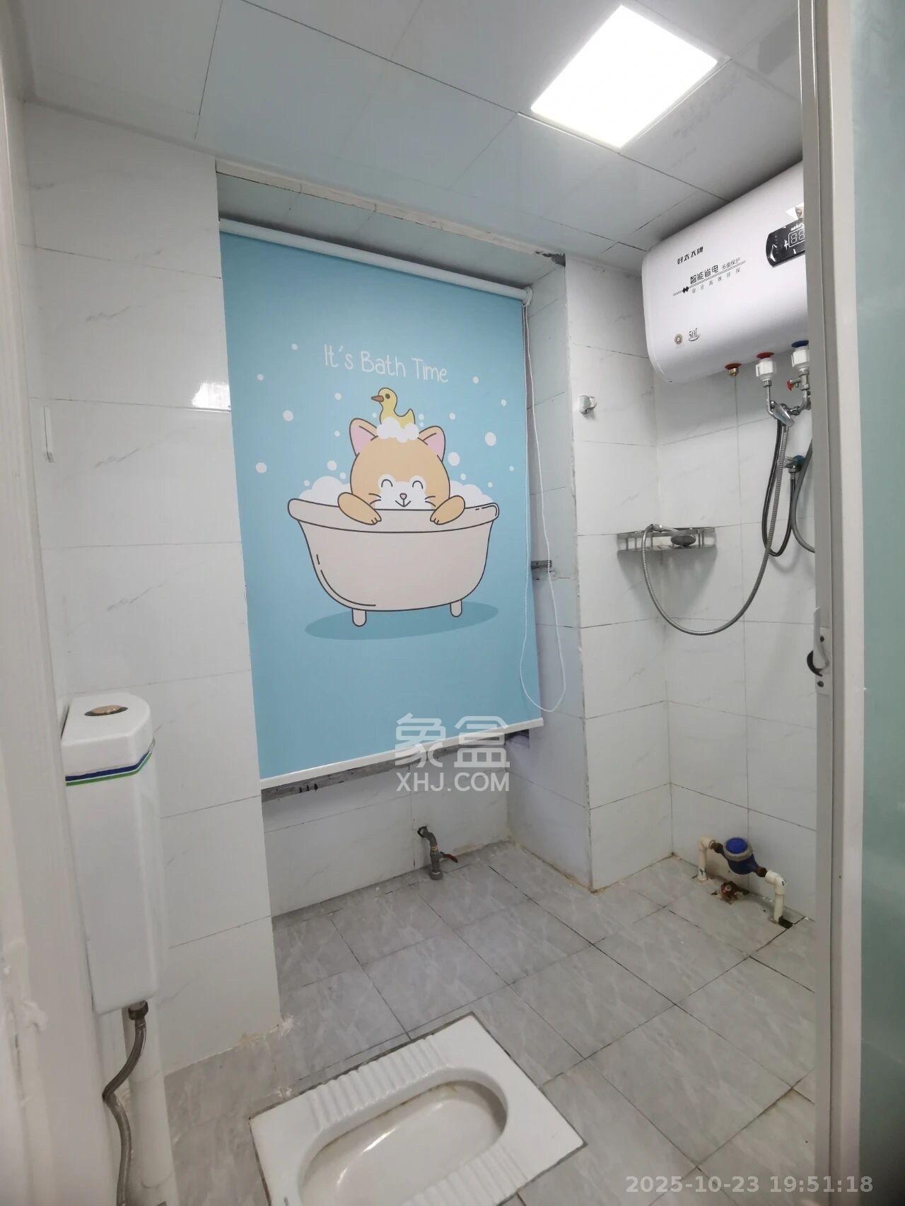 振湘小区 1室2厅1卫 1200.0元/月 振湘小区 1室2厅1卫 1200.0元/月室内图