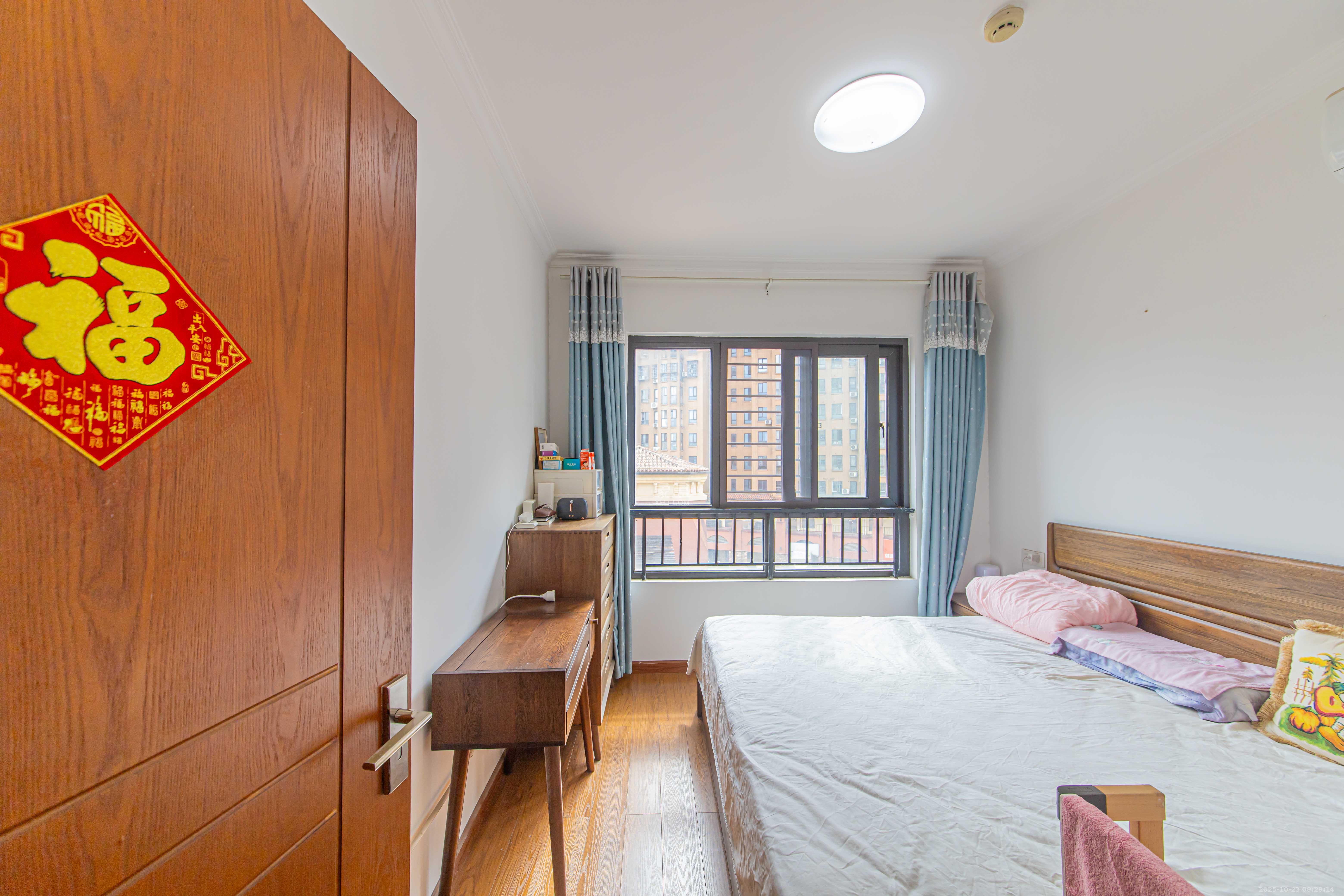 中信凯旋蓝岸（中信新城三期）  3室2厅1卫    48.0万卧室